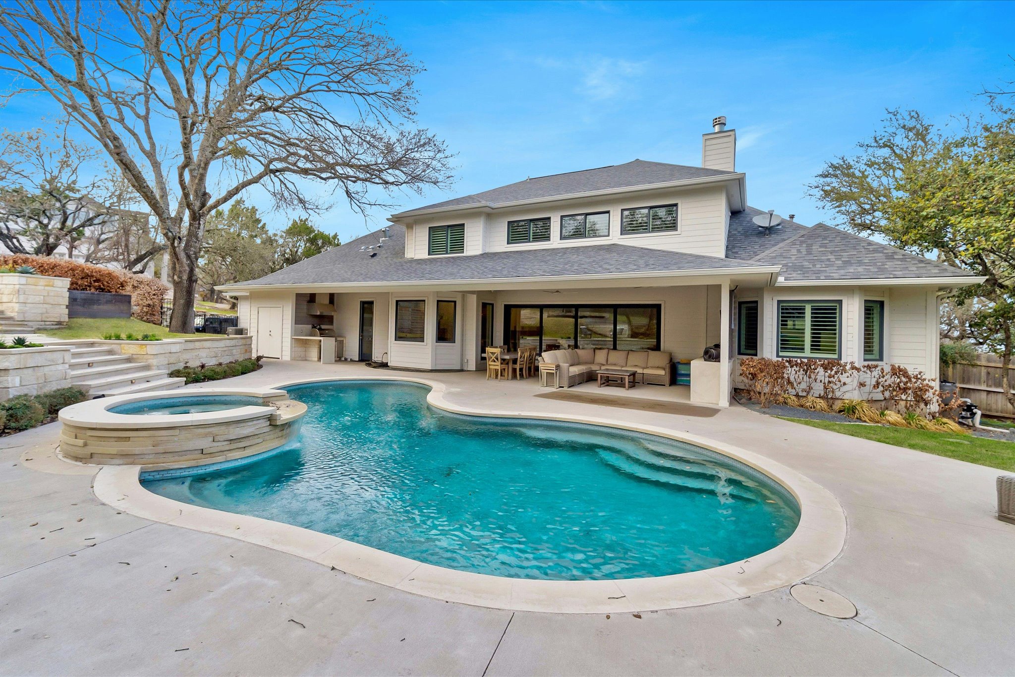 main property photo 27