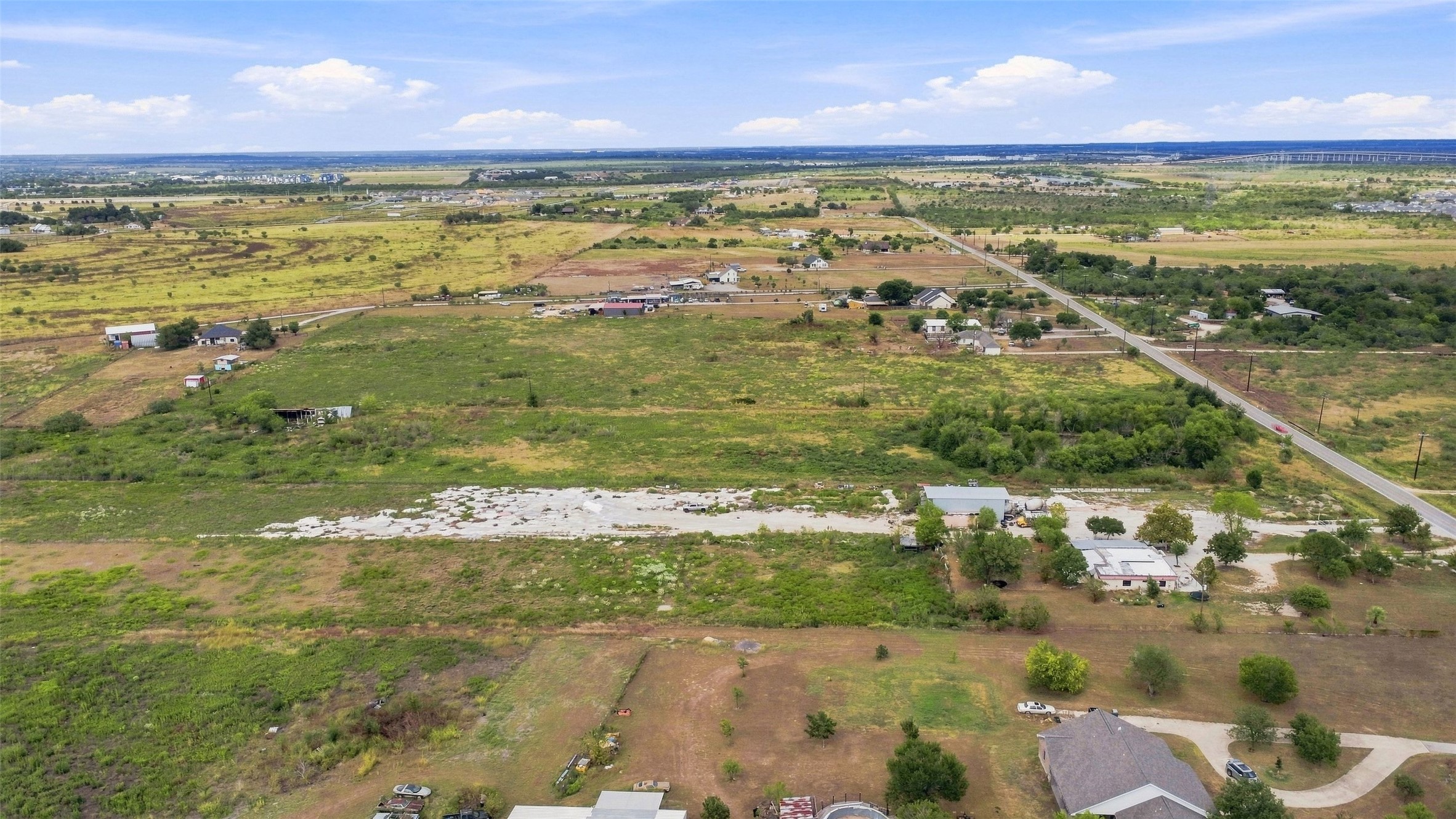 main property photo 11