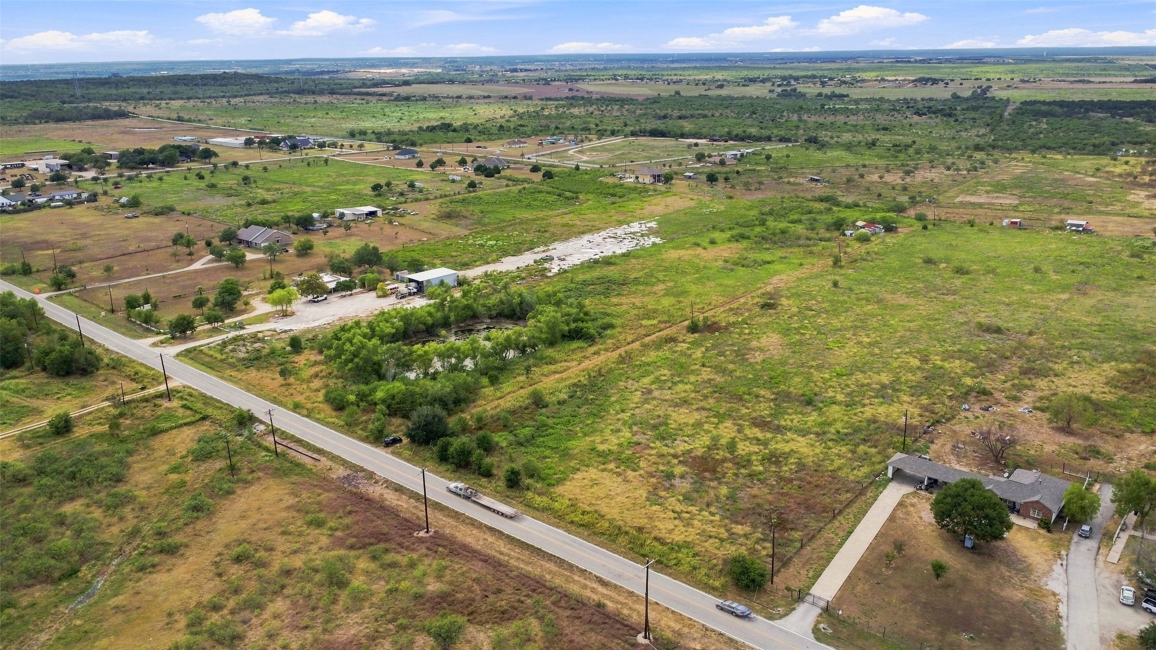 main property photo 20