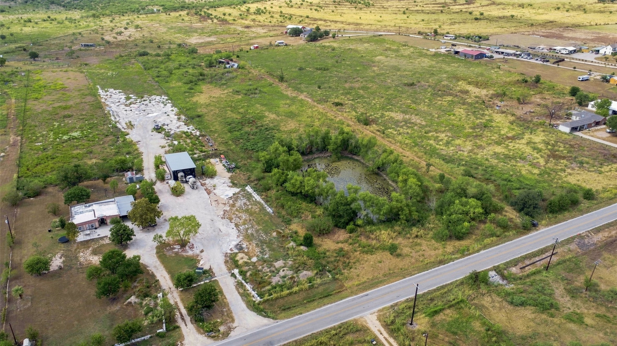 main property photo 5