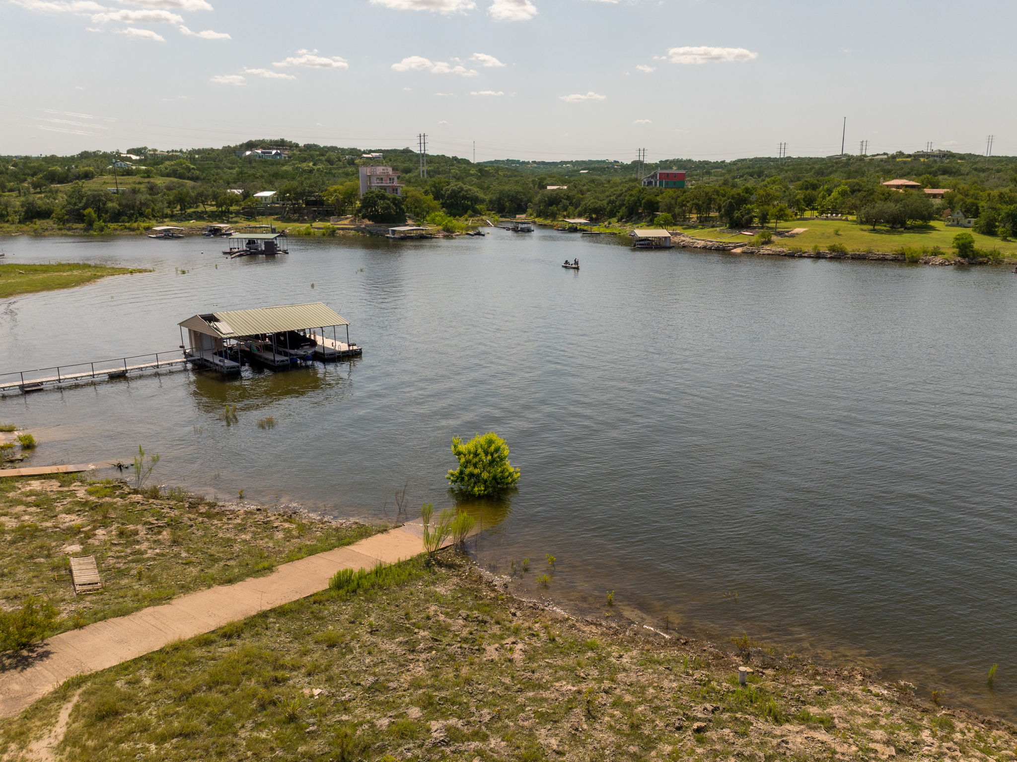 main property photo 20