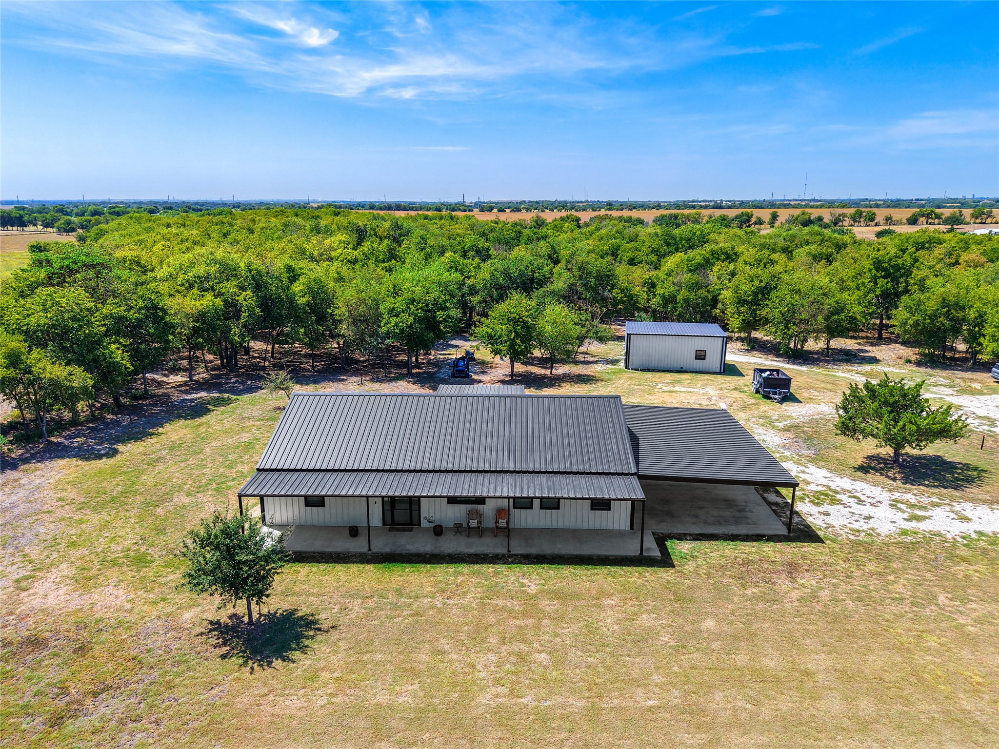 main property photo 30