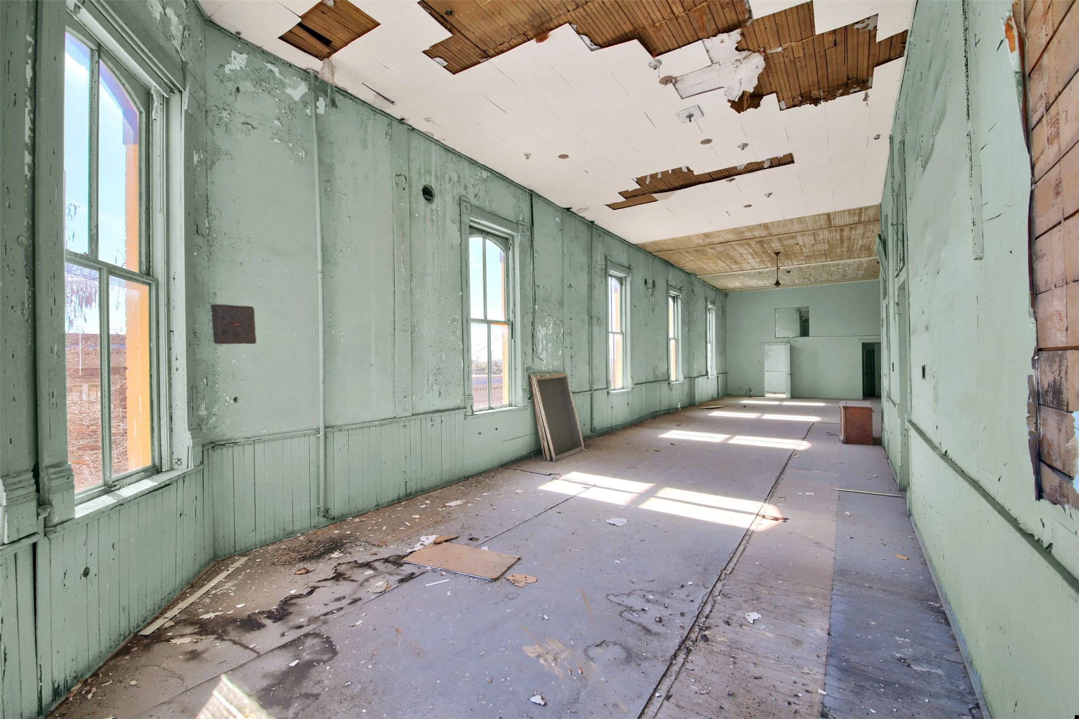 main property photo 18