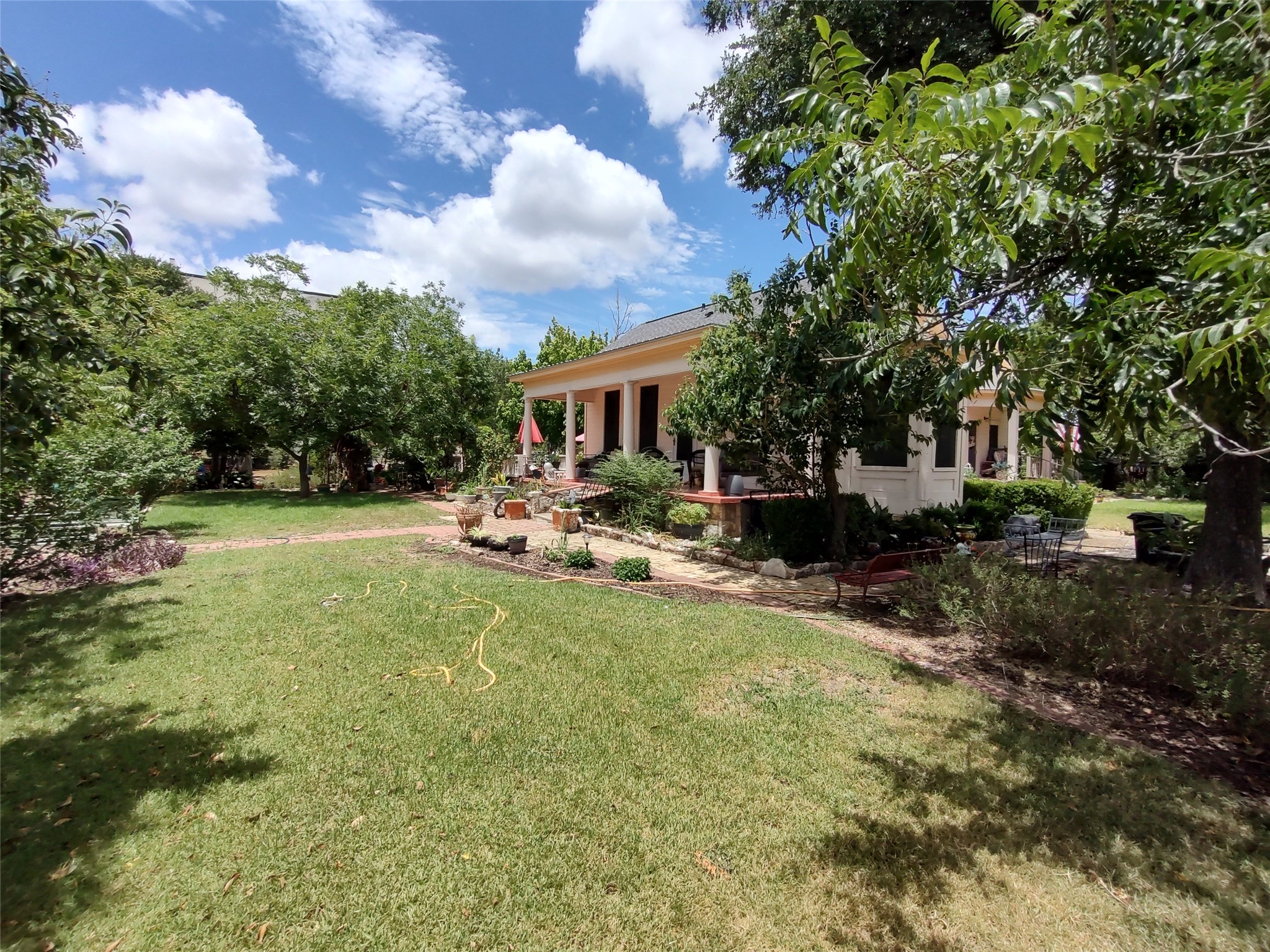 main property photo 12