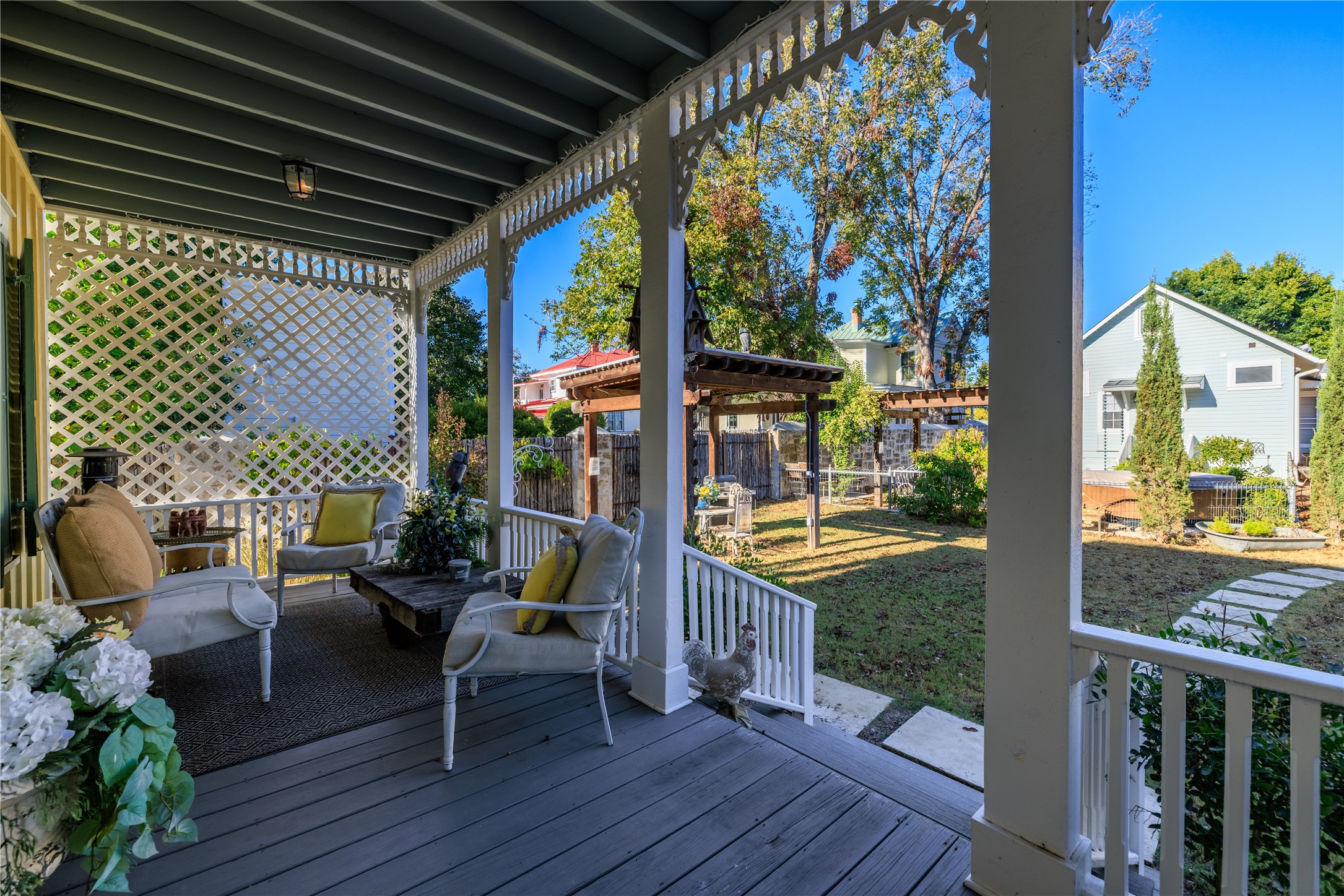 main property photo 29