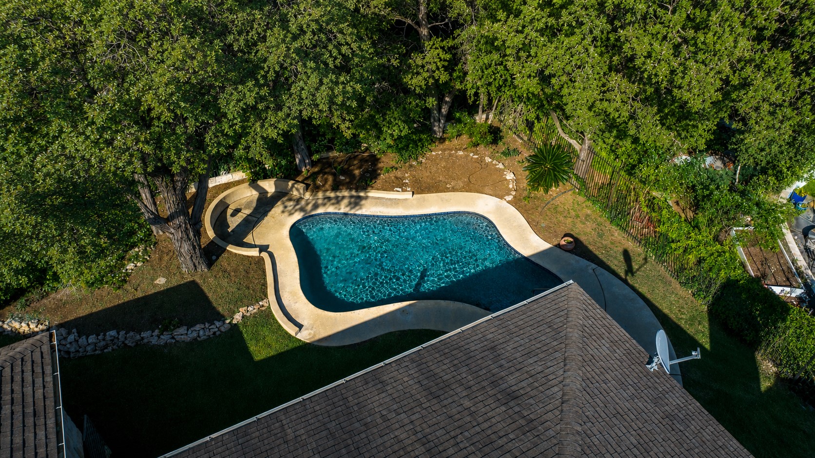 main property photo 31