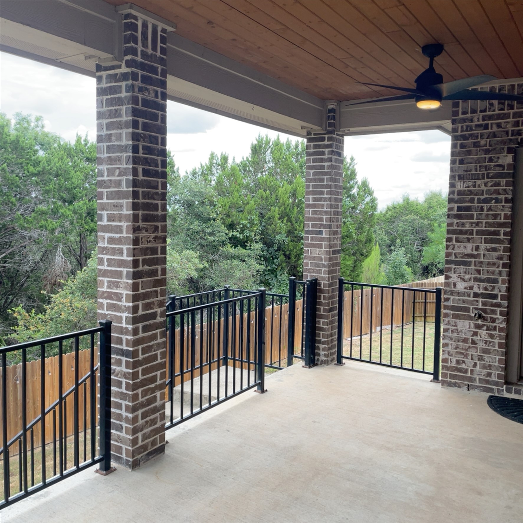 main property photo 34