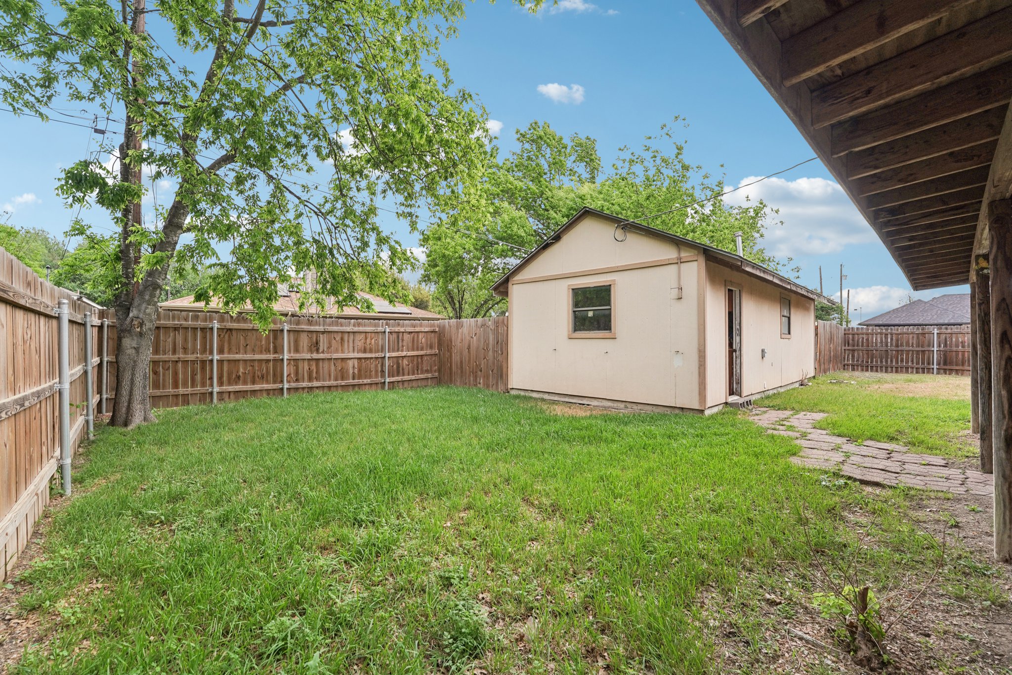 main property photo 15