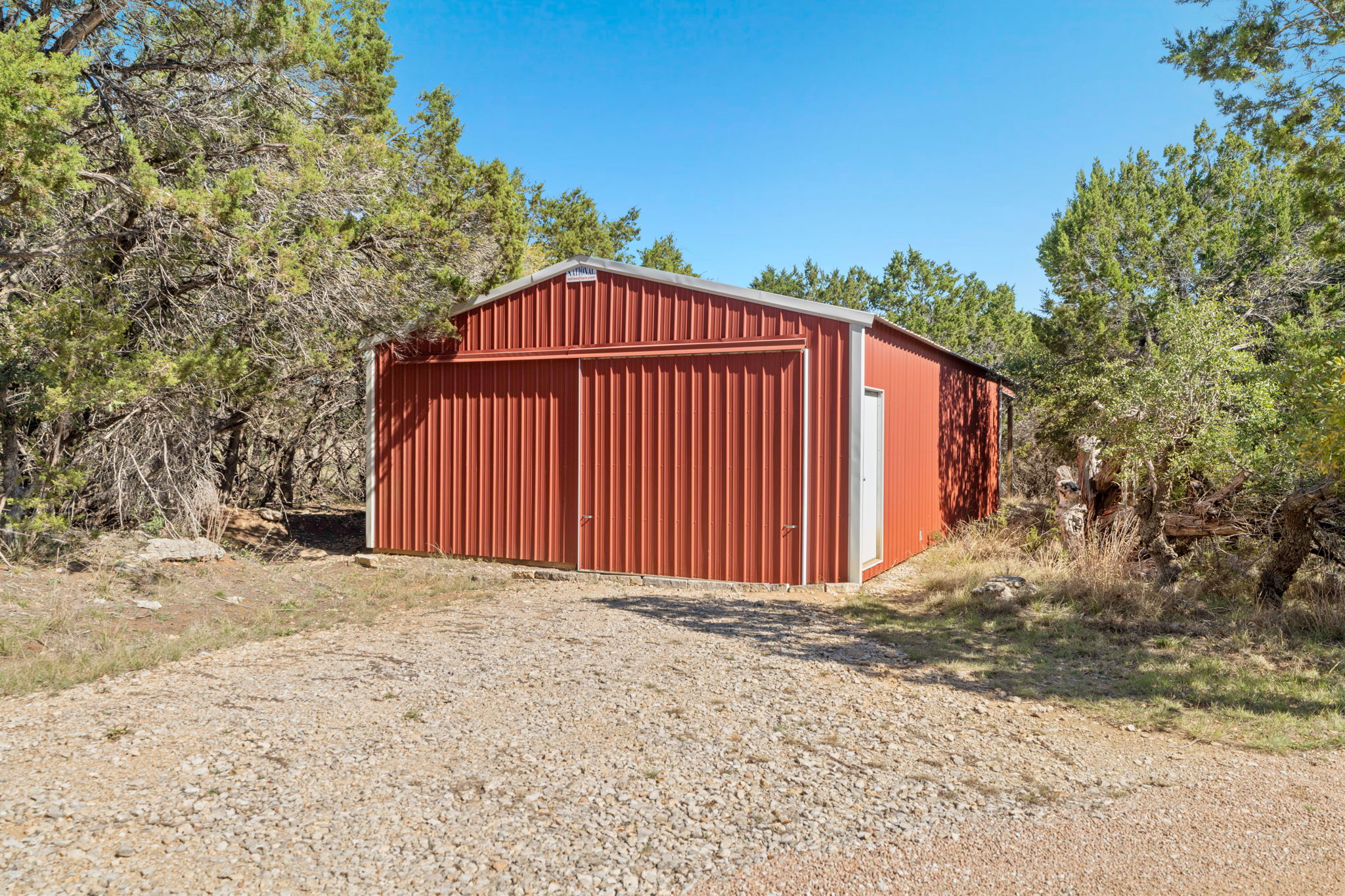 main property photo 35