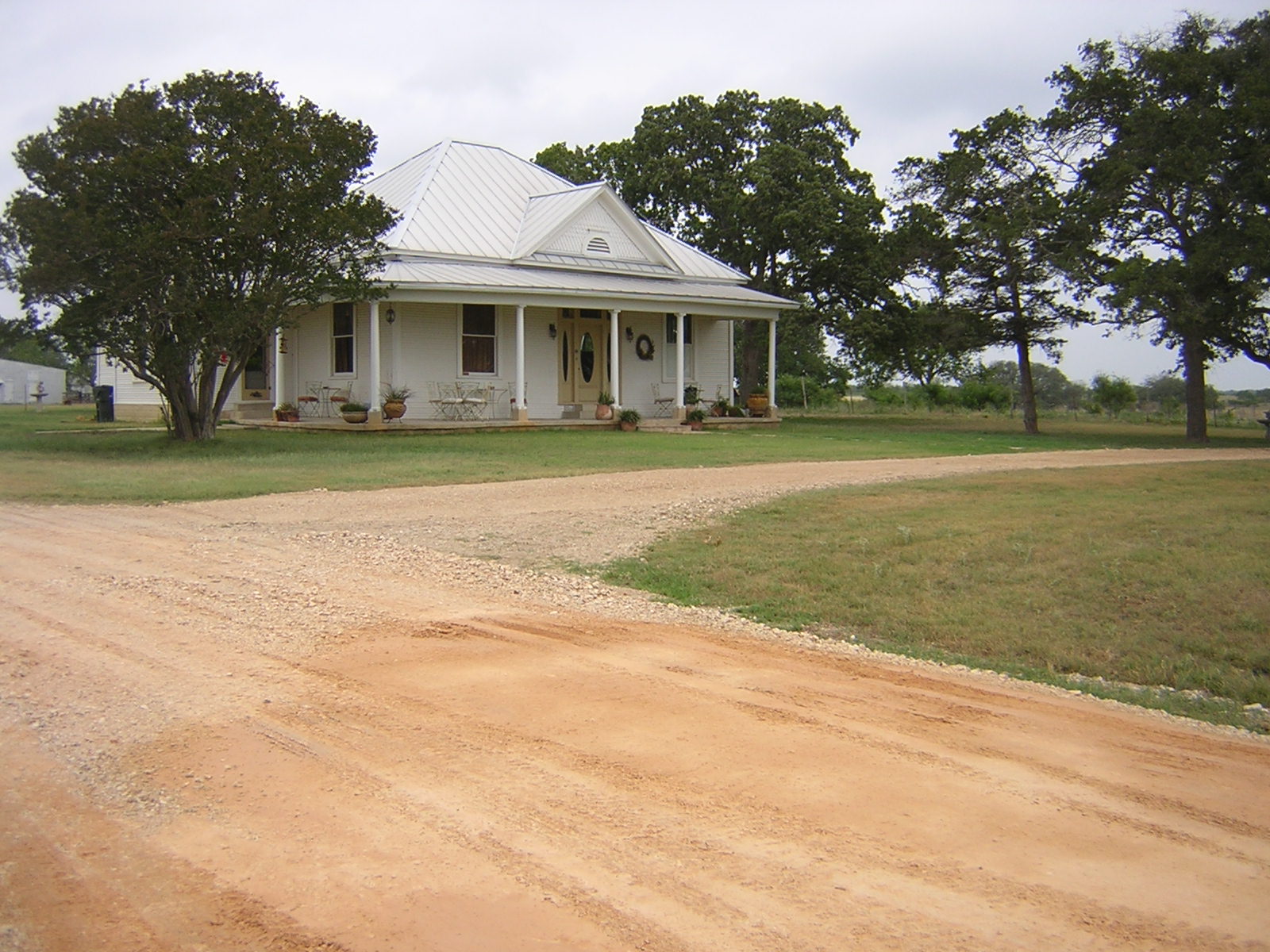 main property photo 4