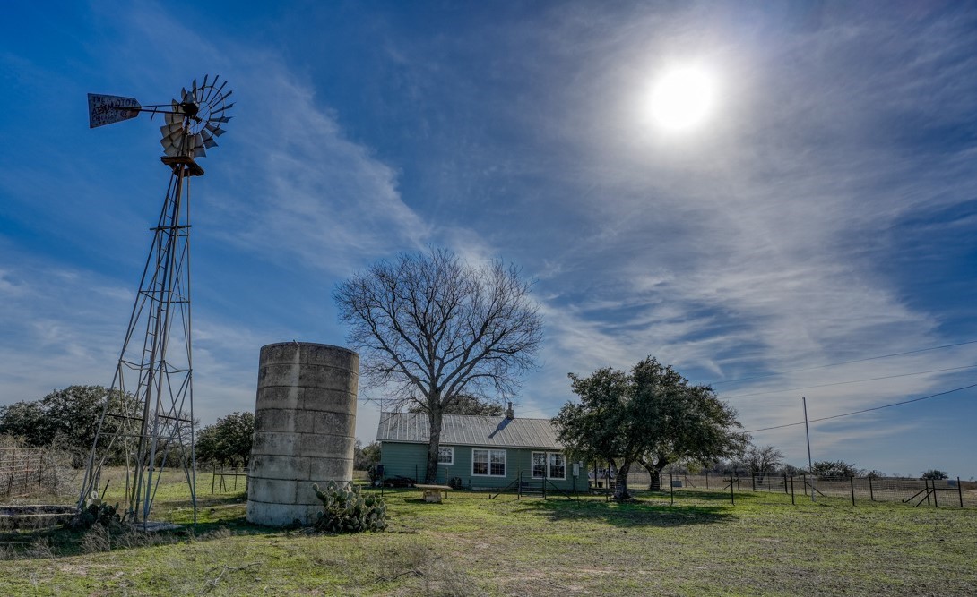 main property photo 16