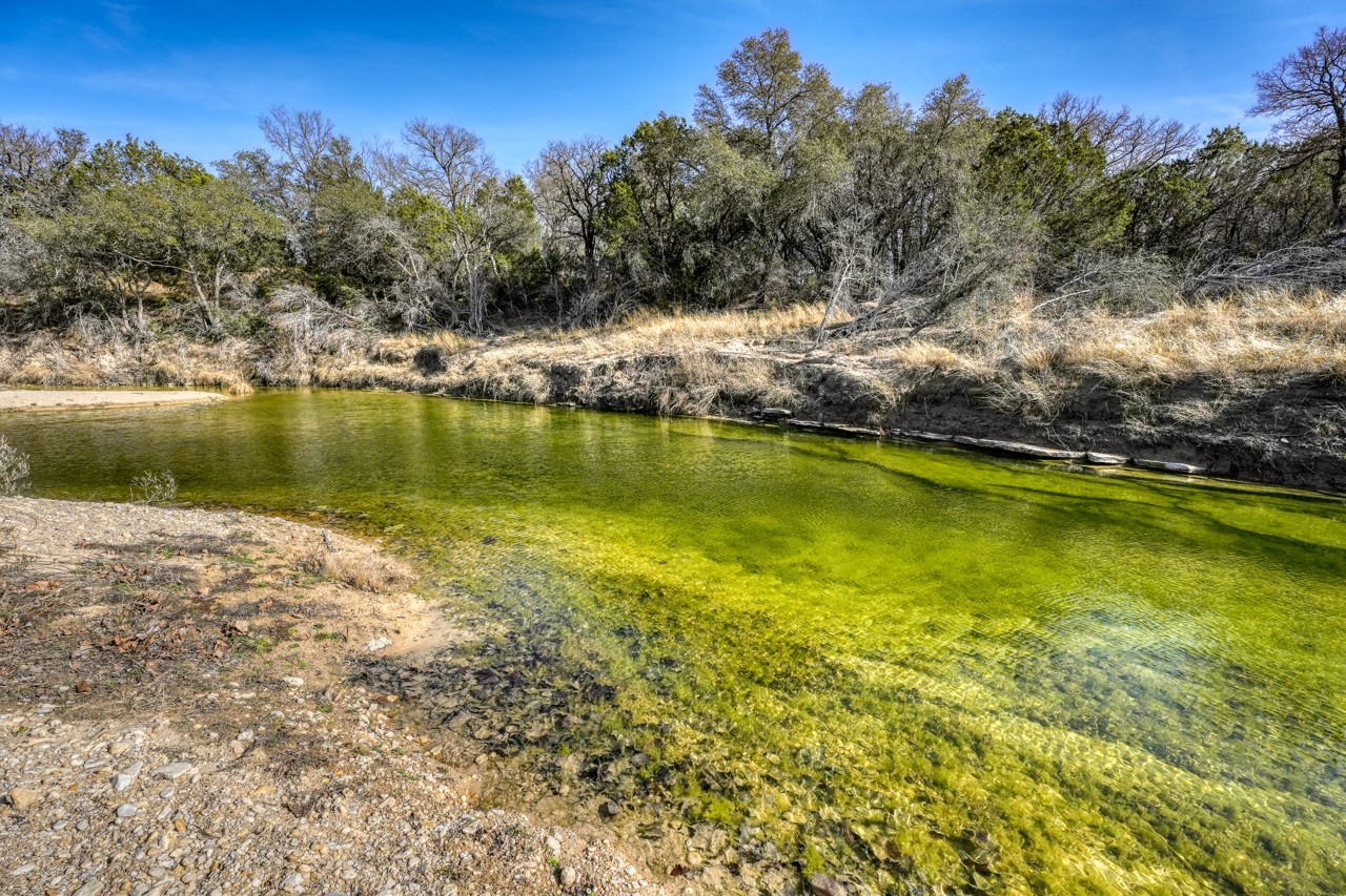 main property photo 33