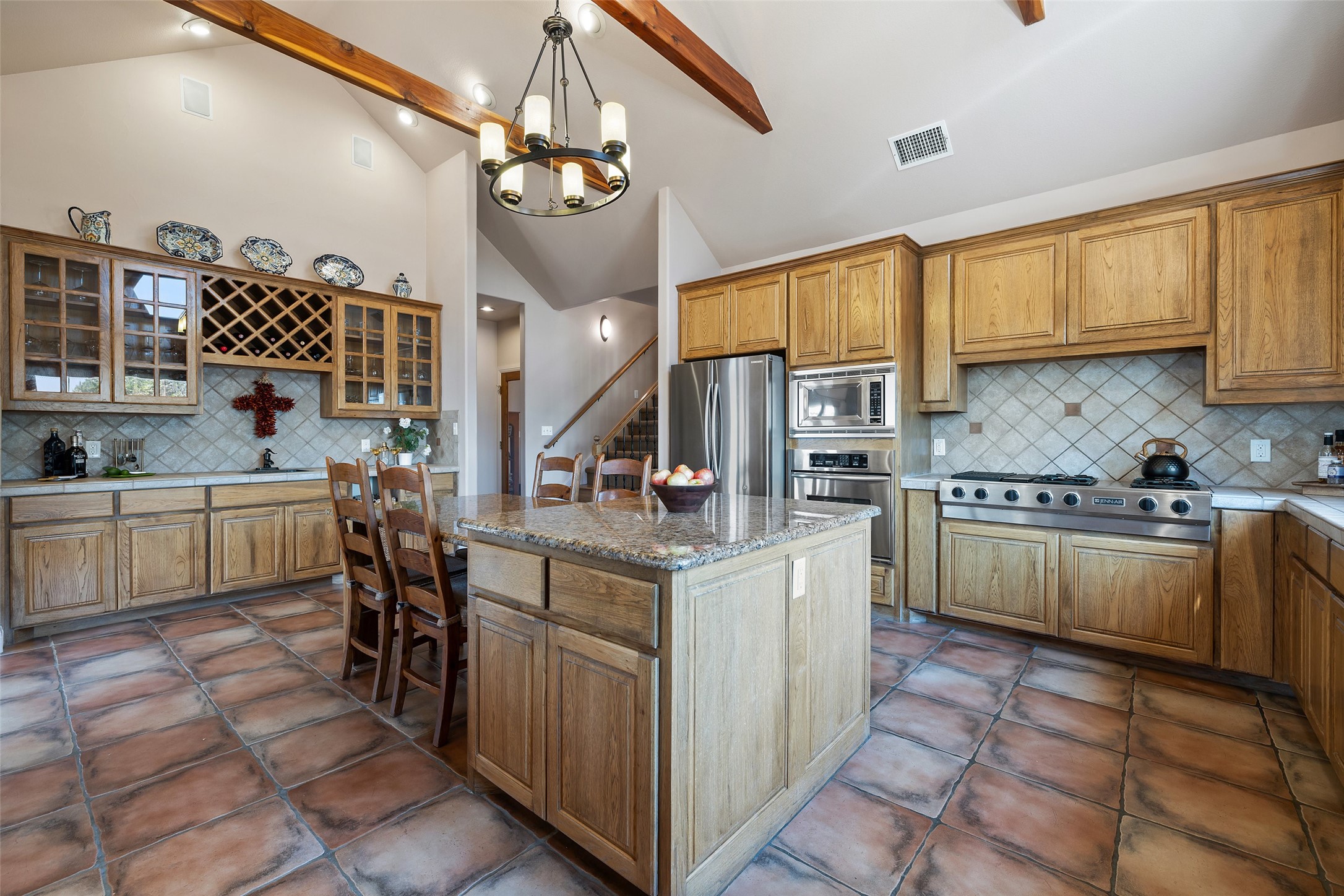 main property photo 11
