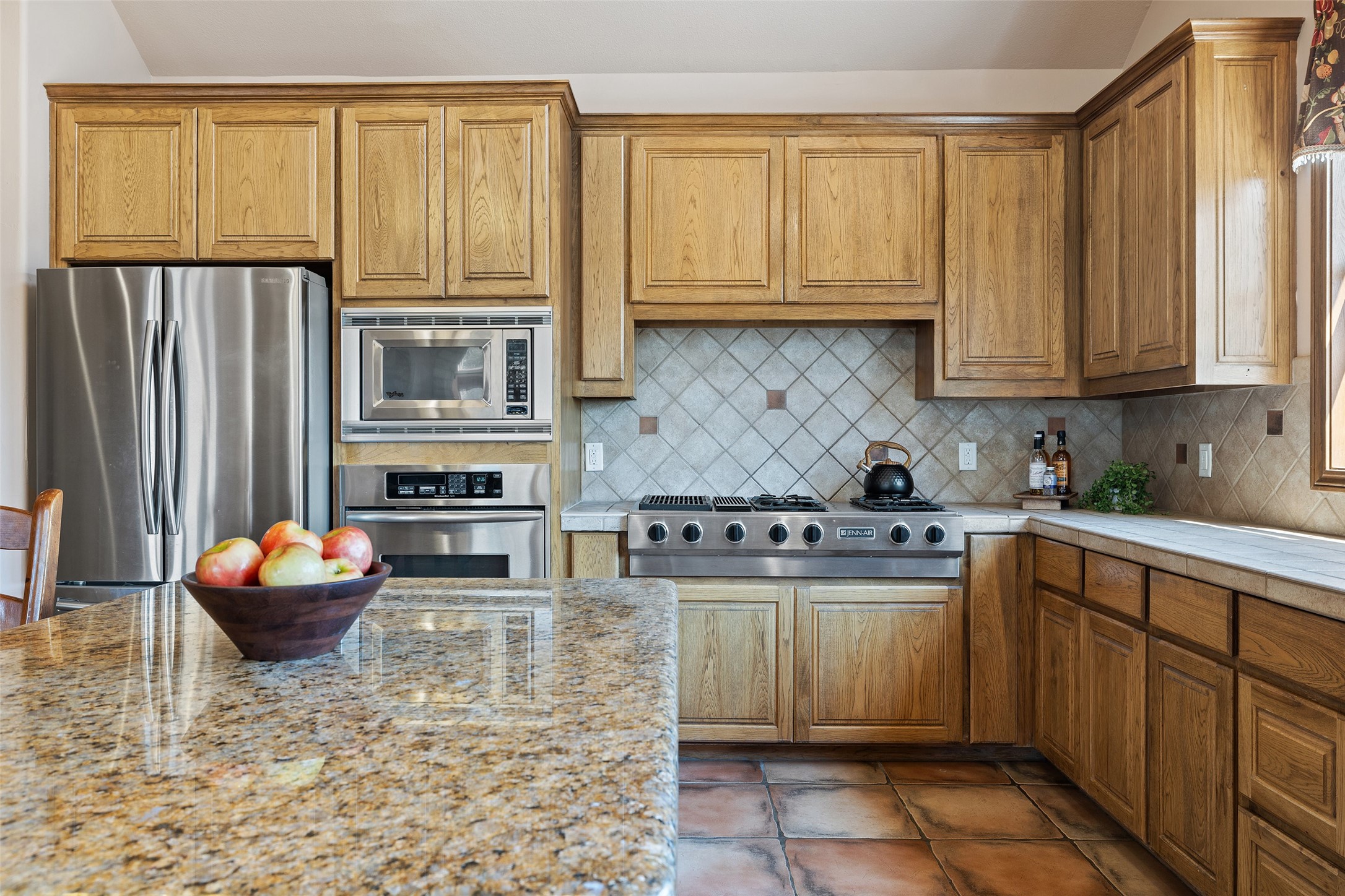 main property photo 12