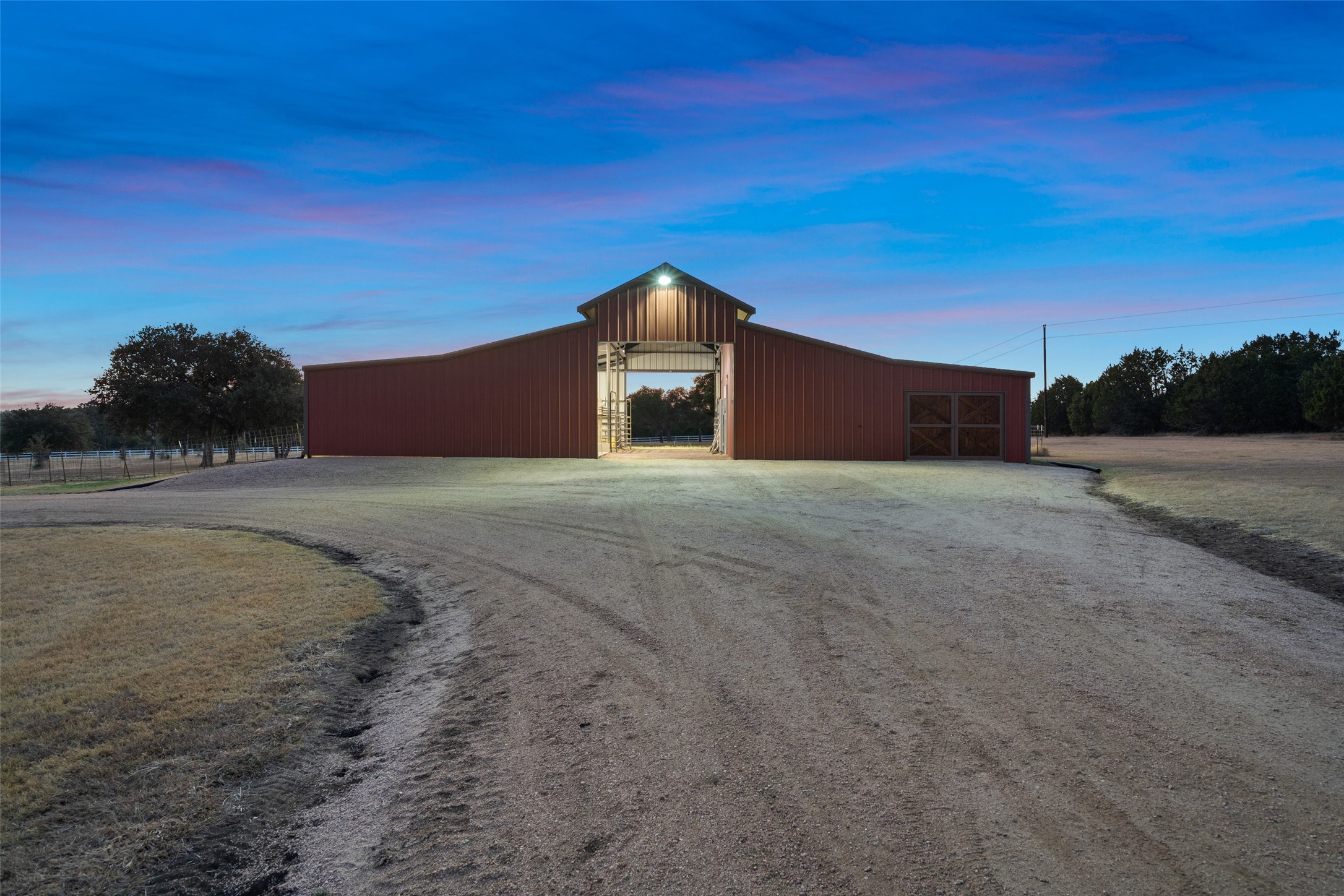 main property photo 34