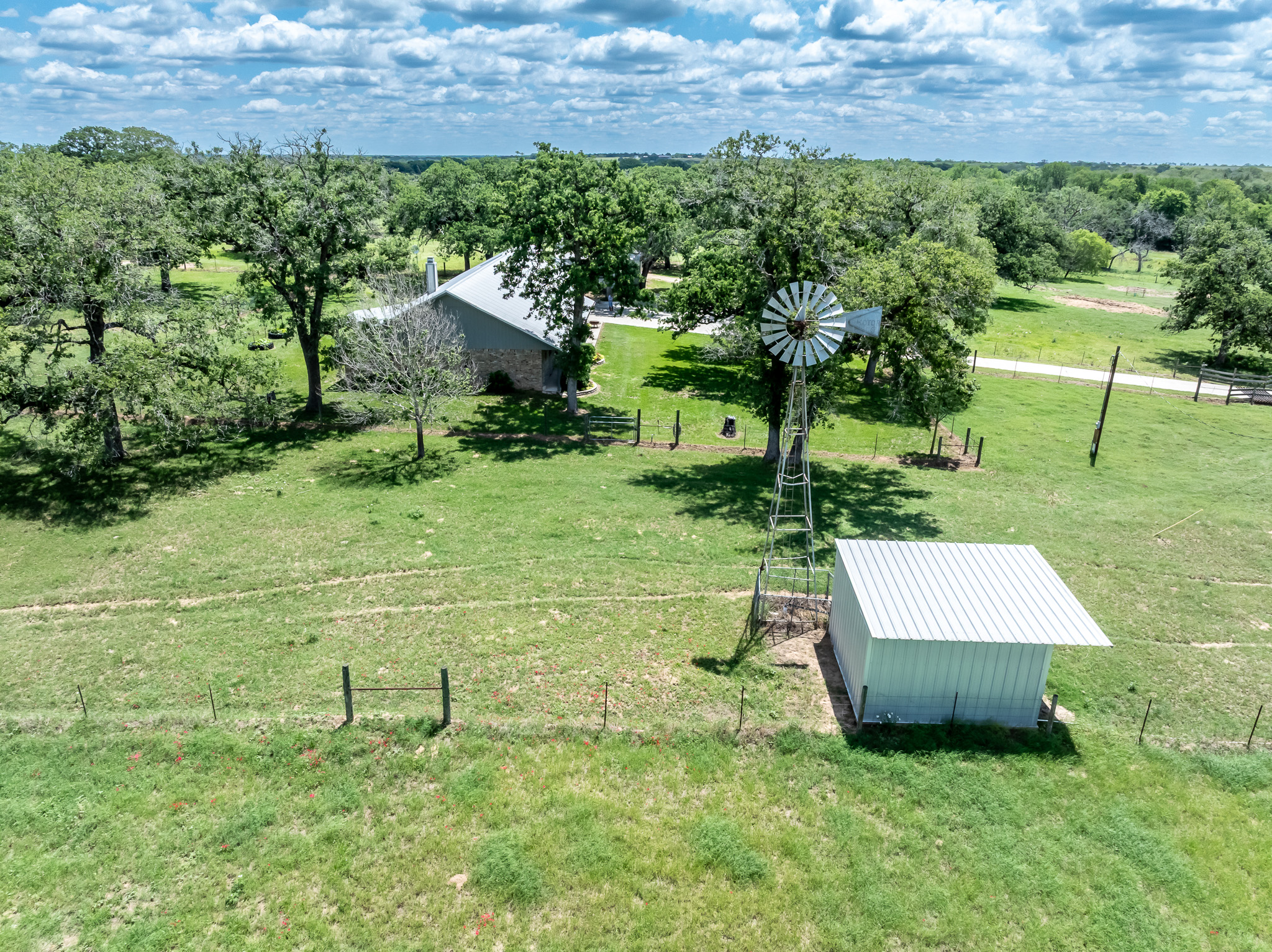 main property photo 32