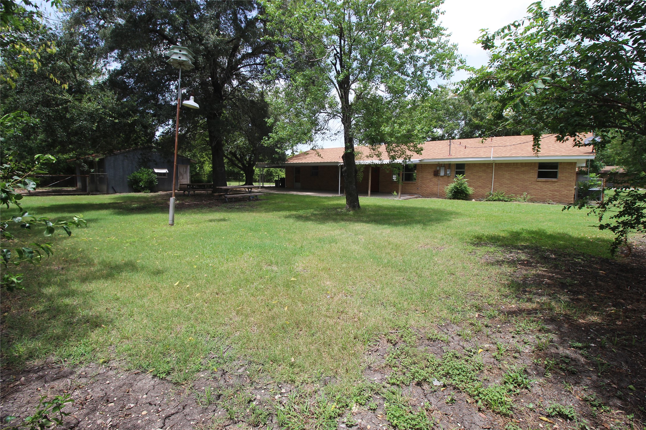 main property photo 14