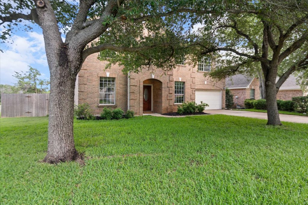 main property photo 38