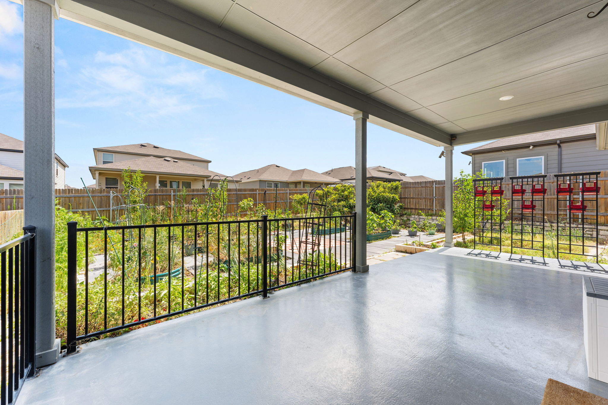 main property photo 30