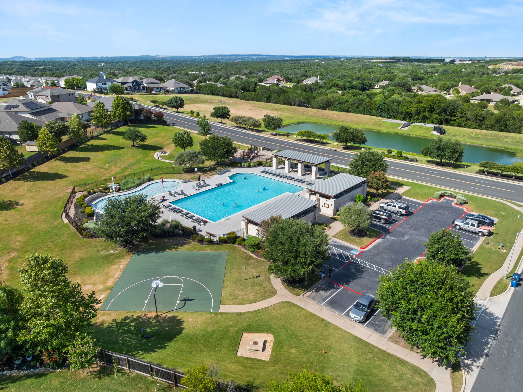 main property photo 34