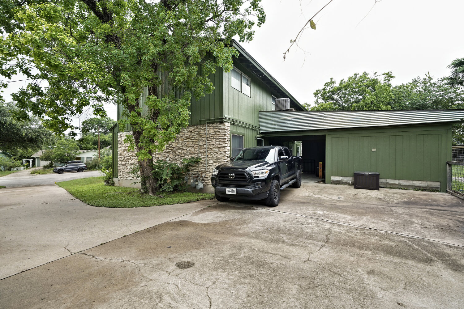 main property photo 3