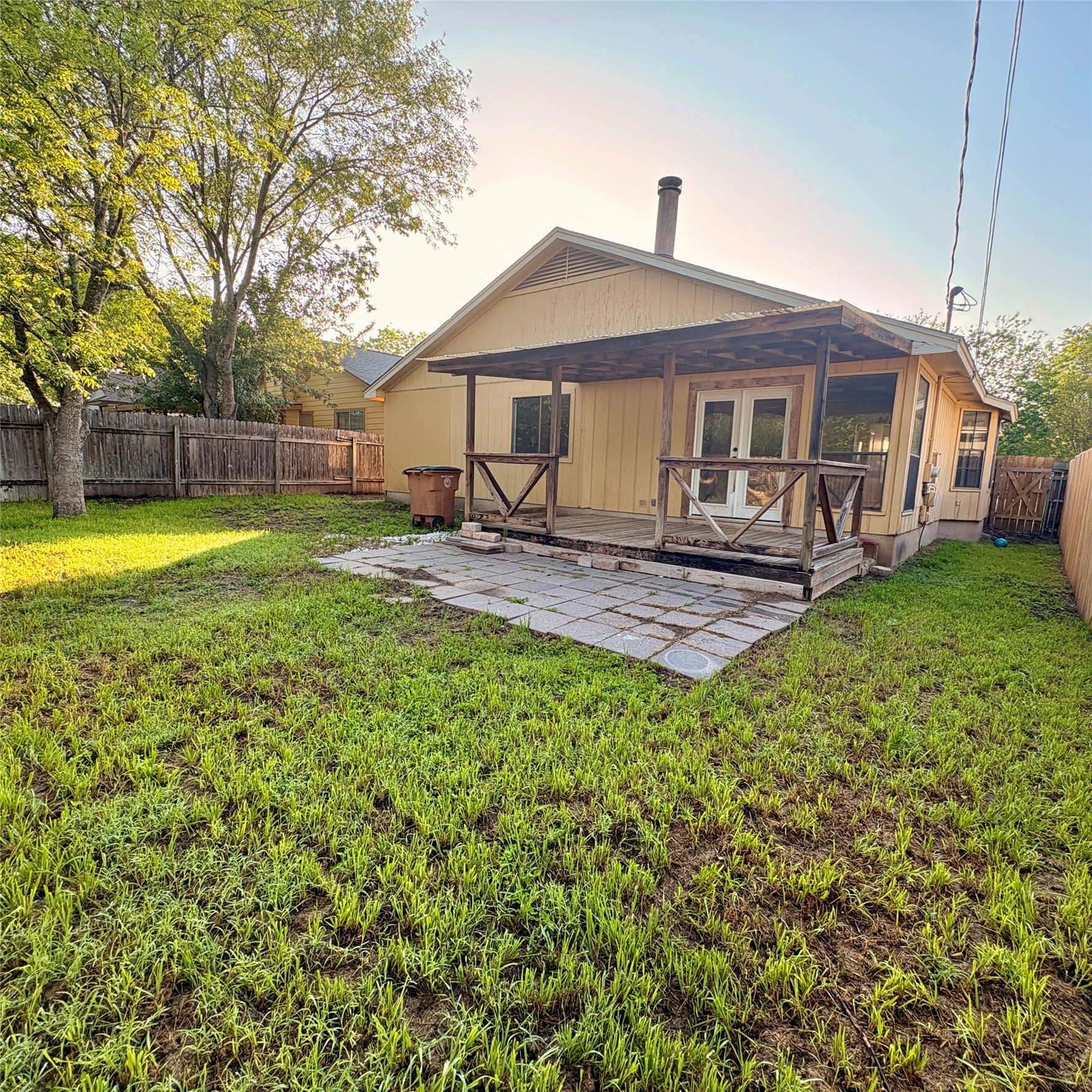 main property photo 30