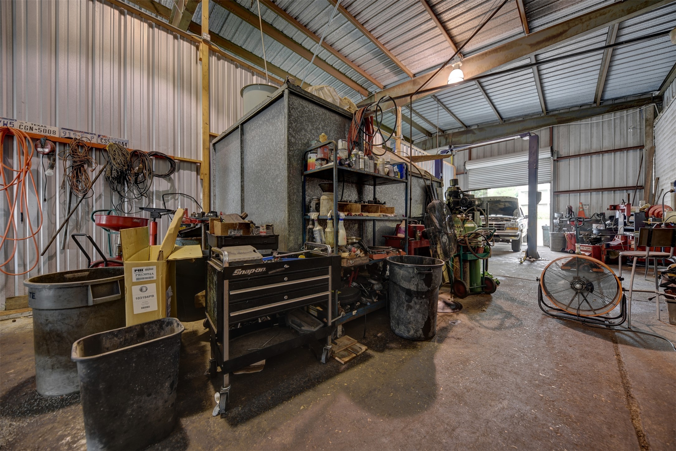 main property photo 13