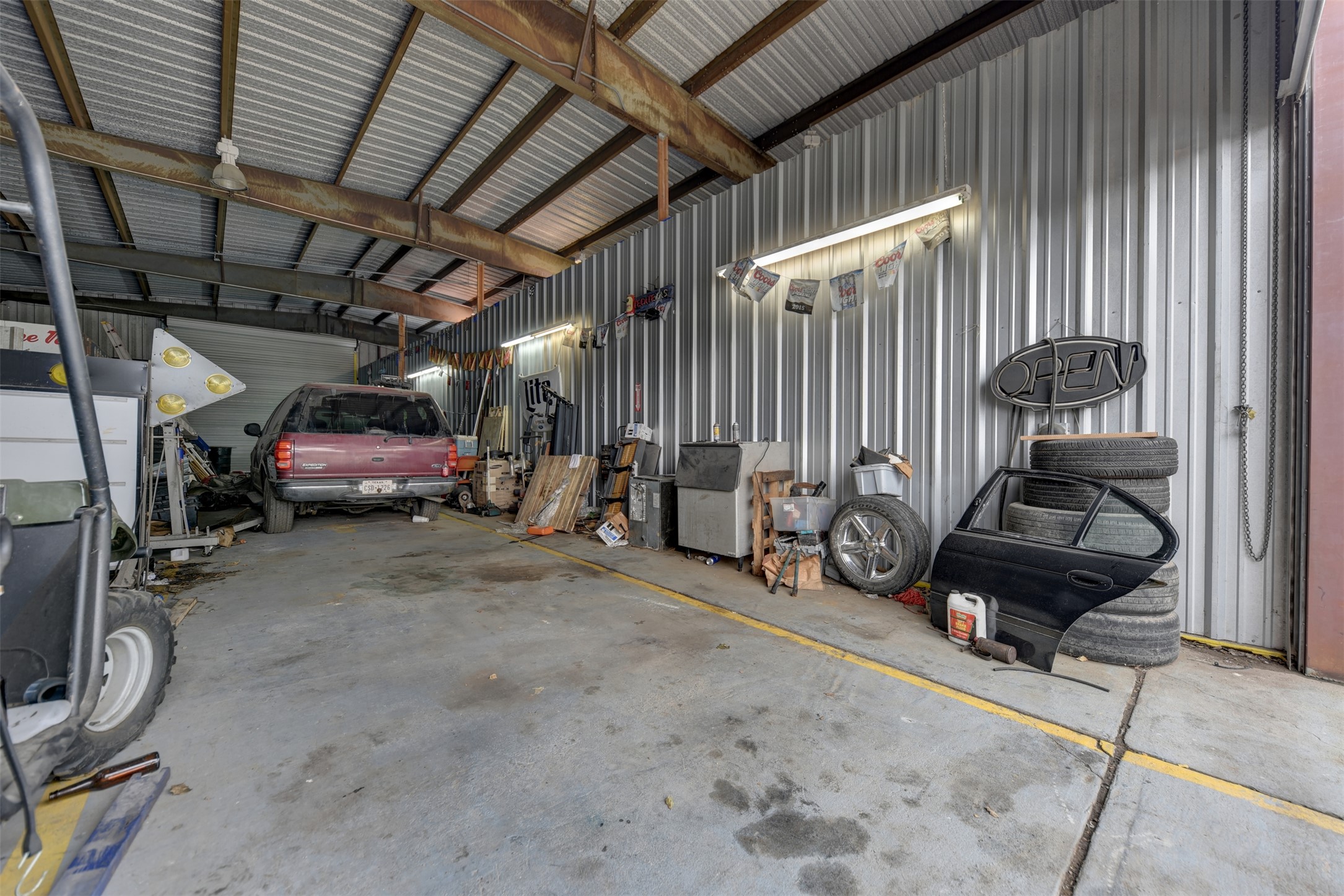 main property photo 18