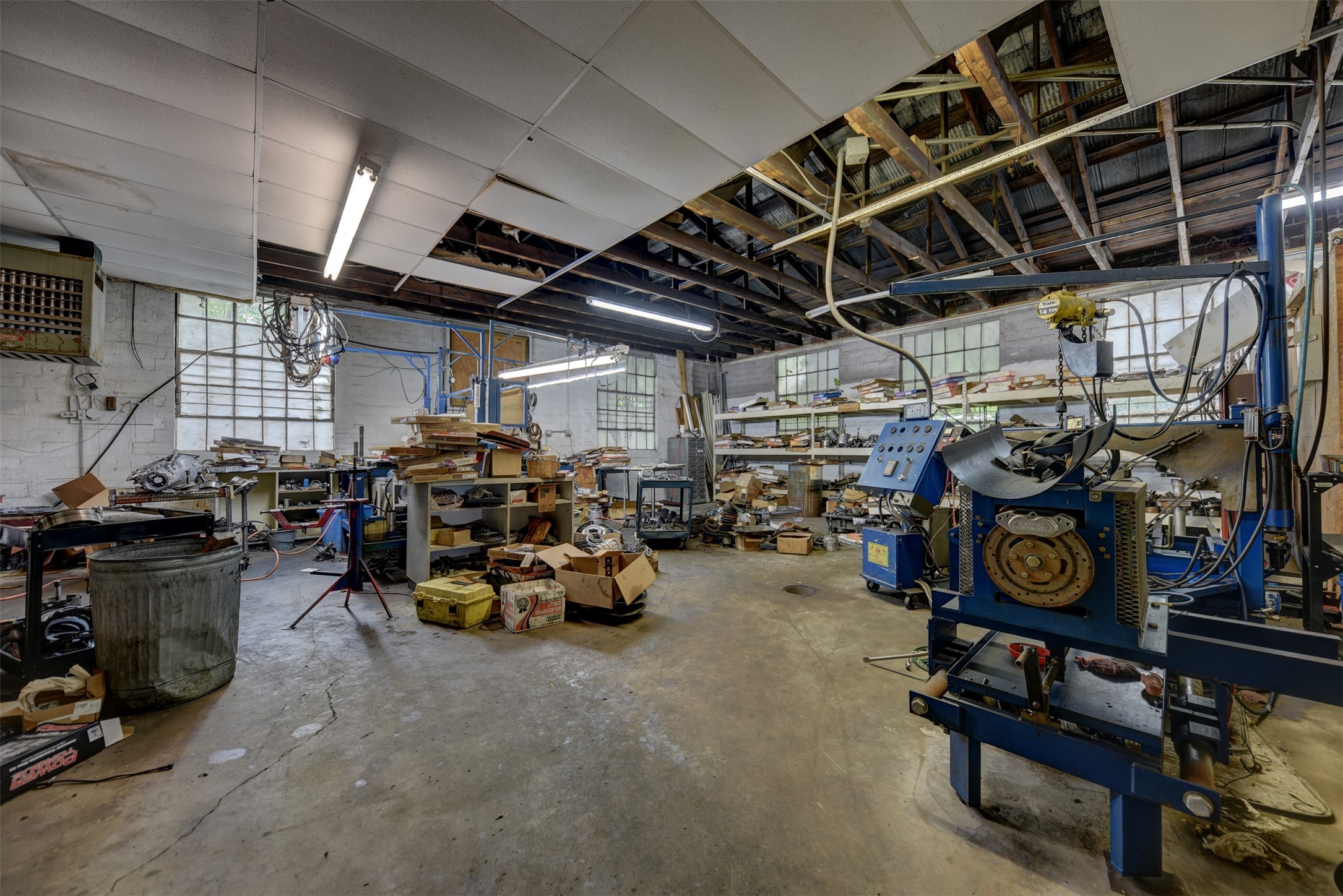 main property photo 36