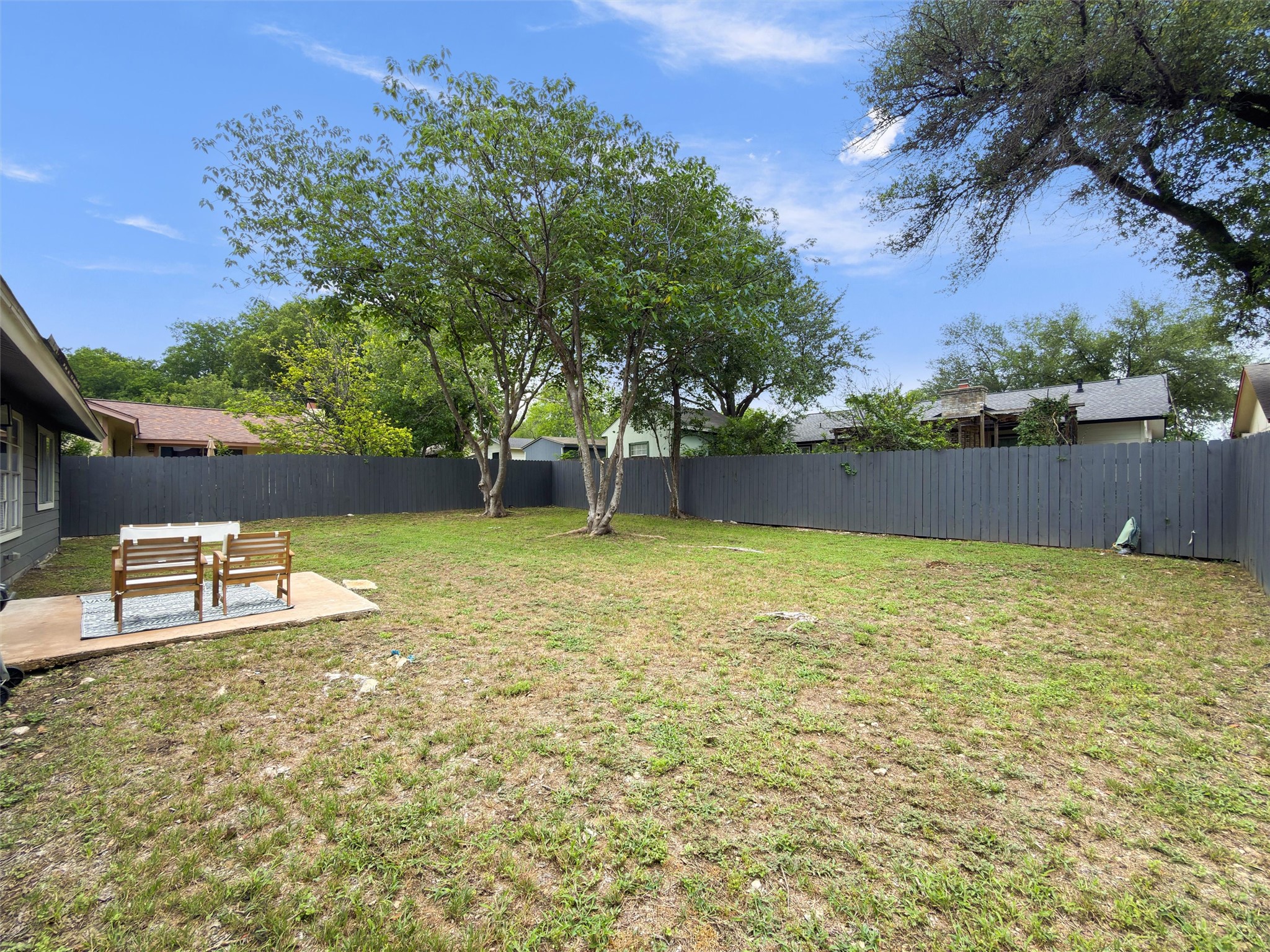 main property photo 16