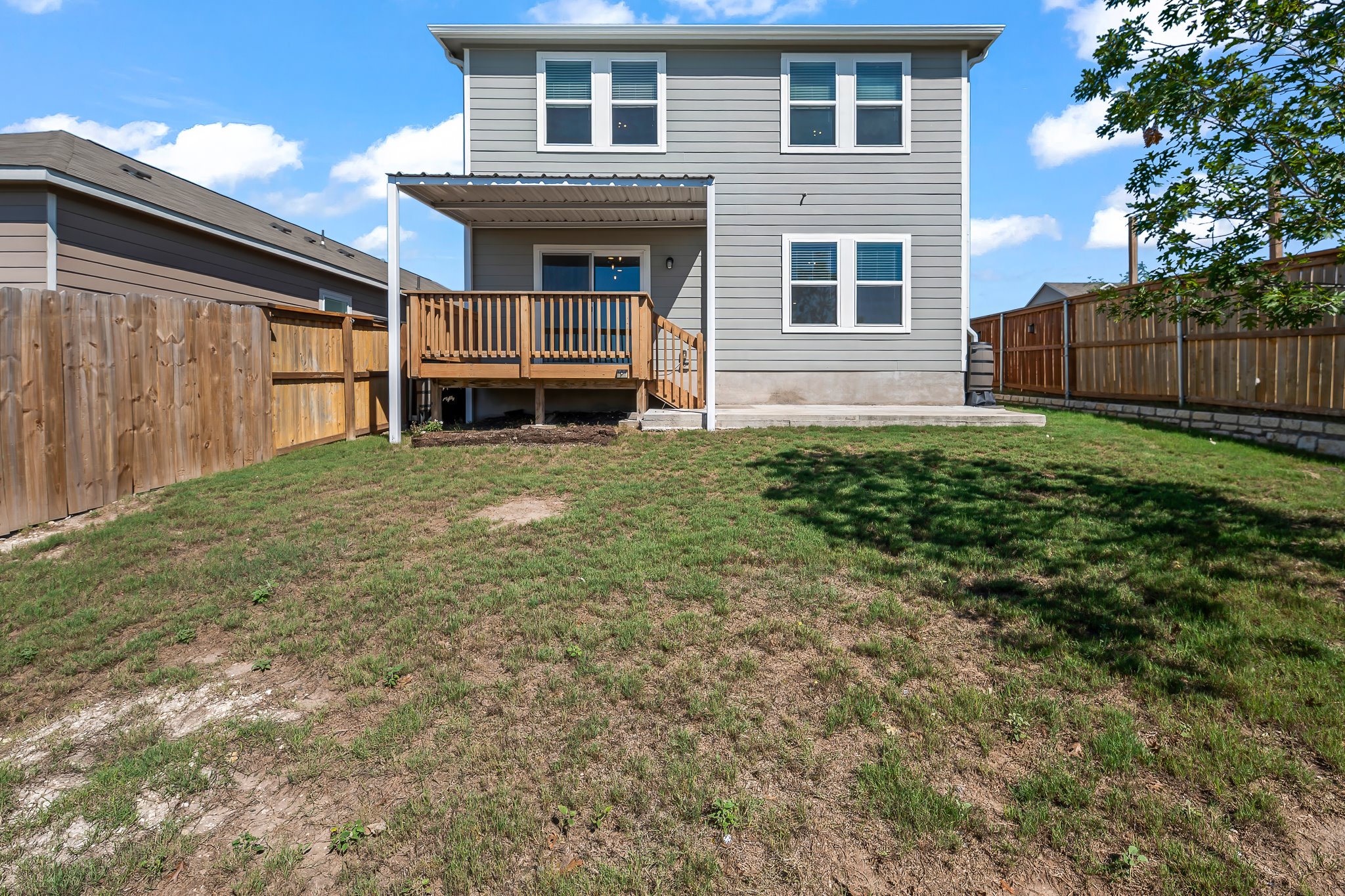 main property photo 31