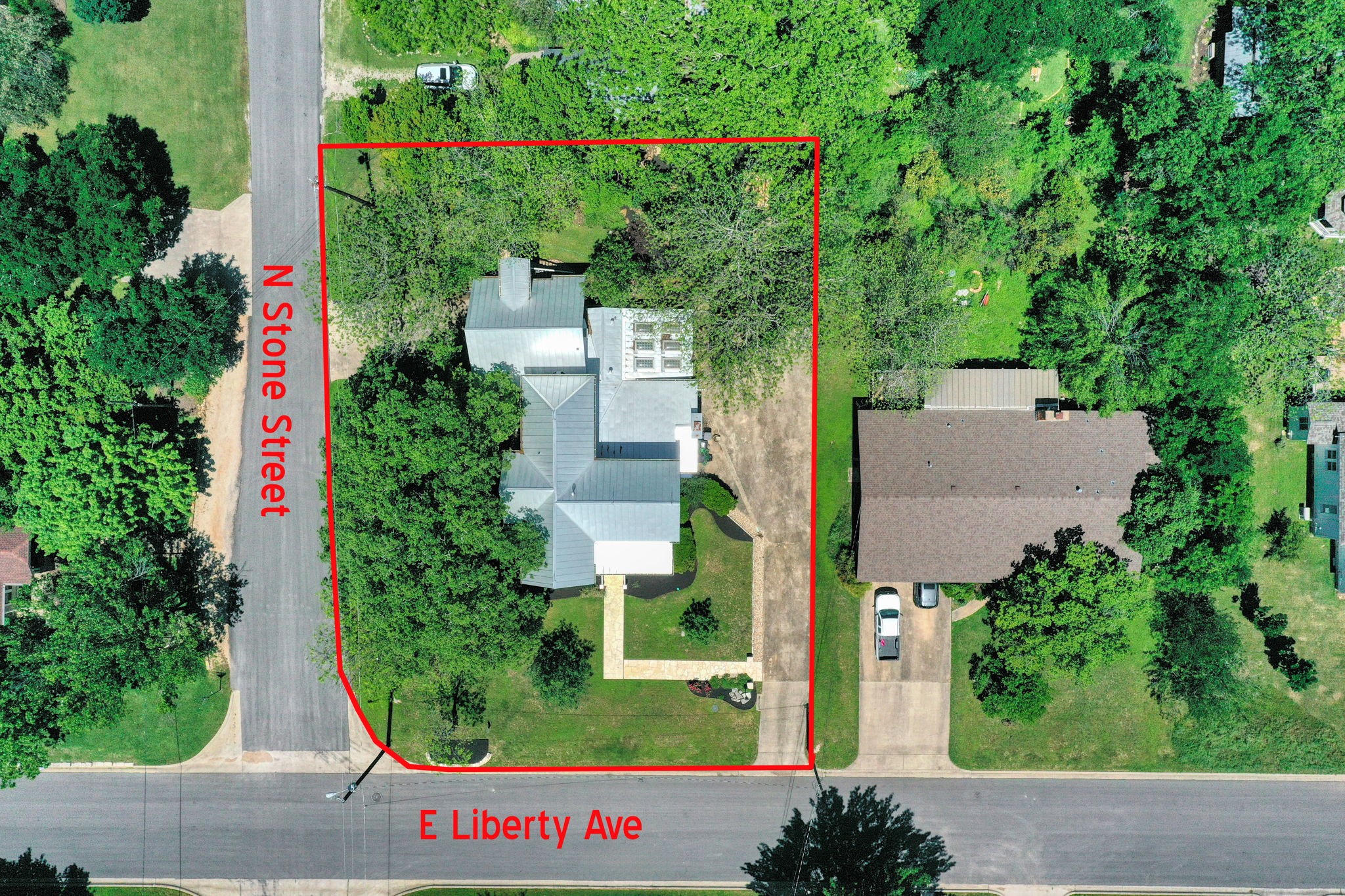 main property photo 23
