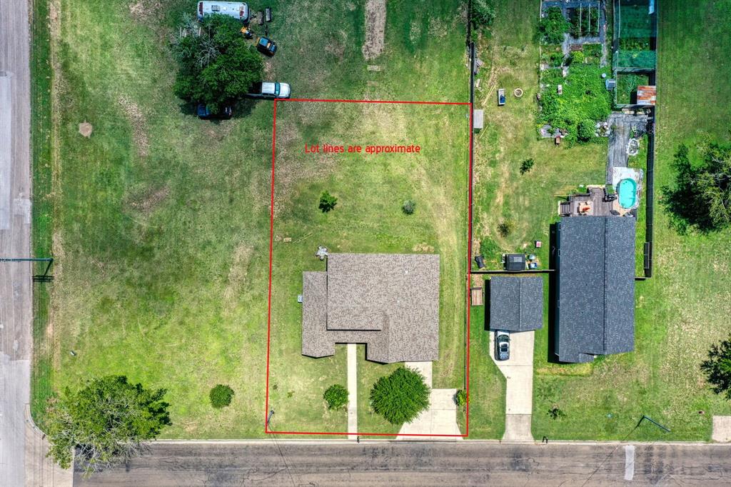 main property photo 23