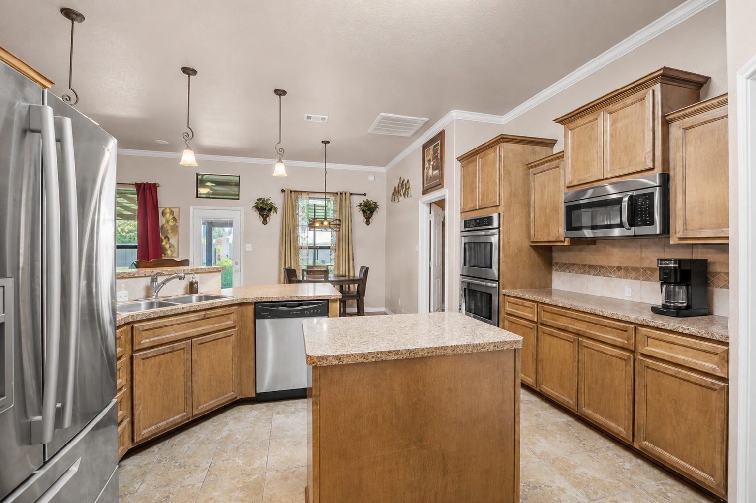 main property photo 9