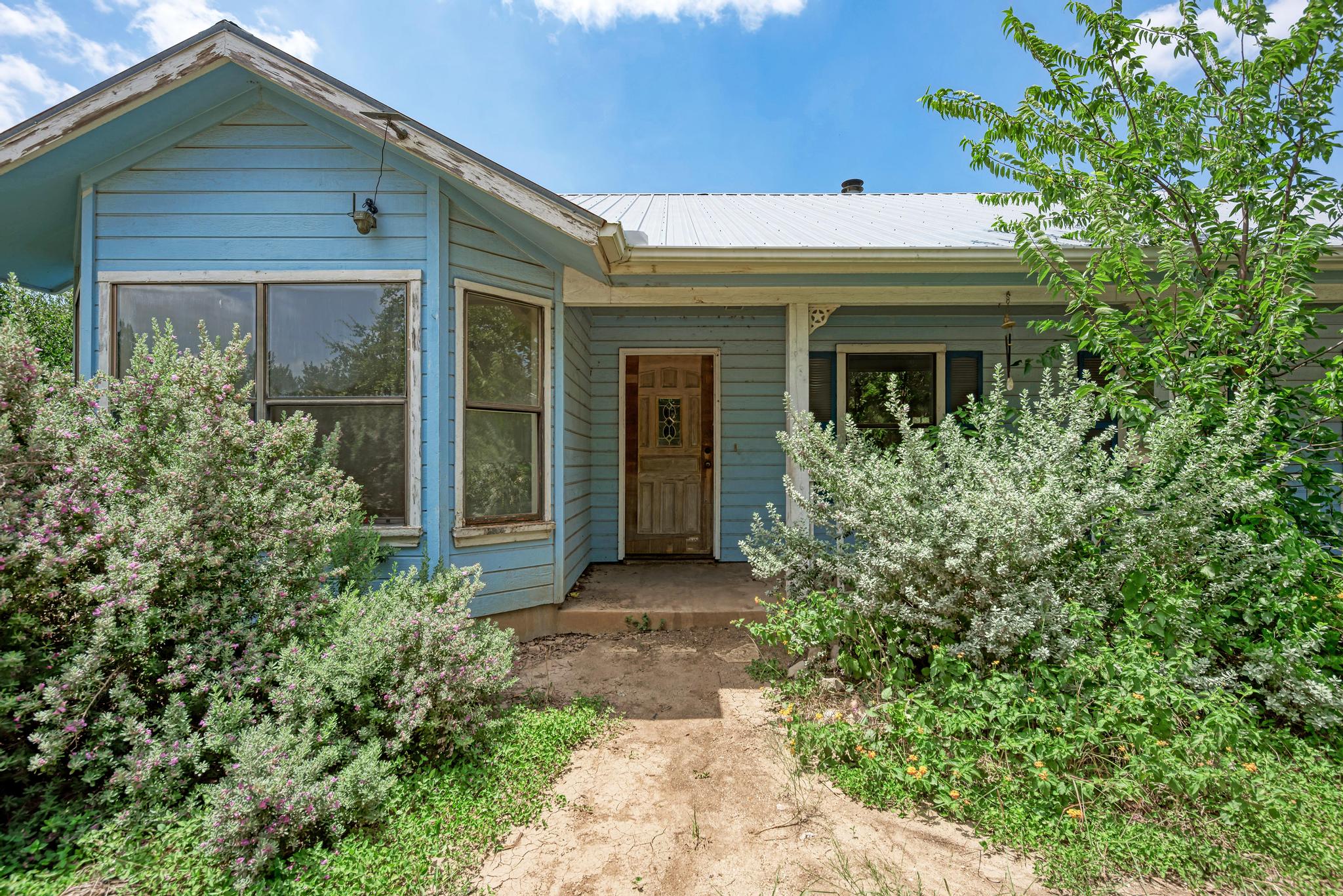 main property photo 10