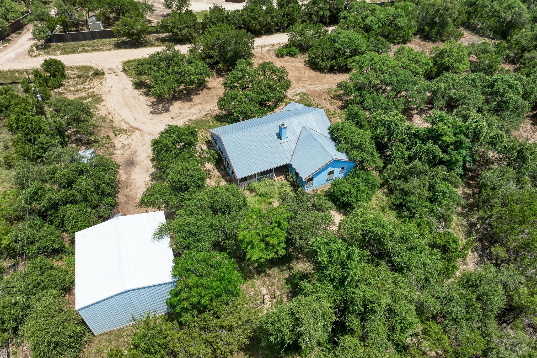 main property photo 17