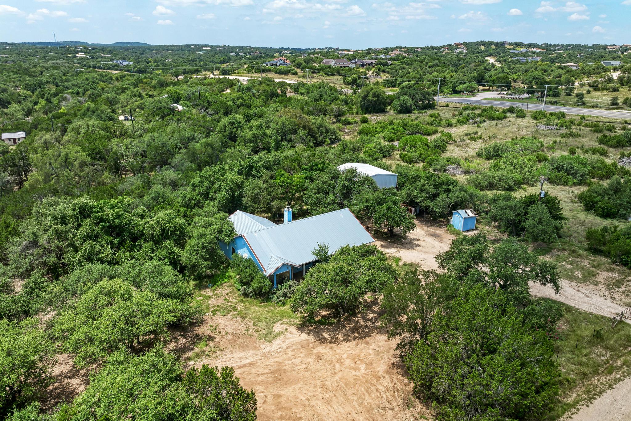 main property photo 6