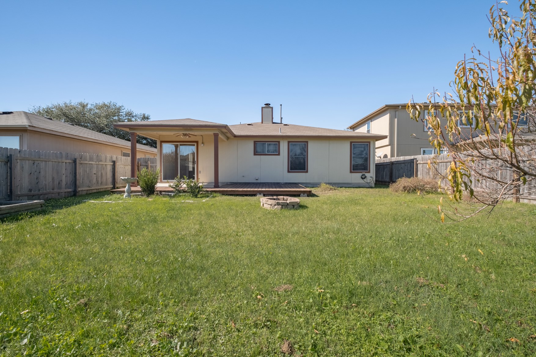 main property photo 19