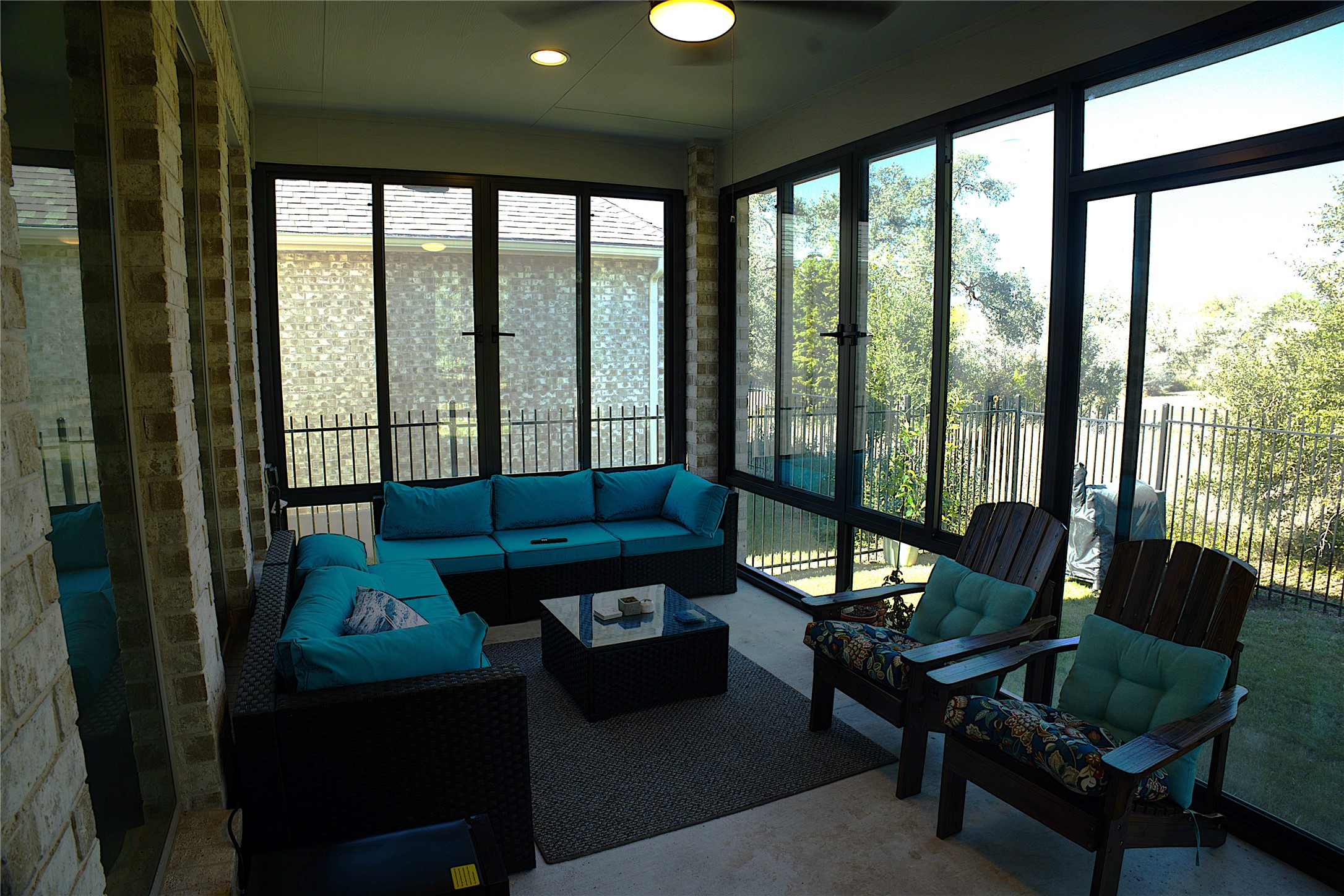 main property photo 24