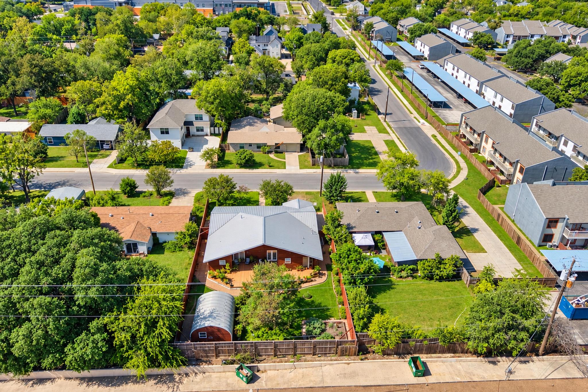 main property photo 23
