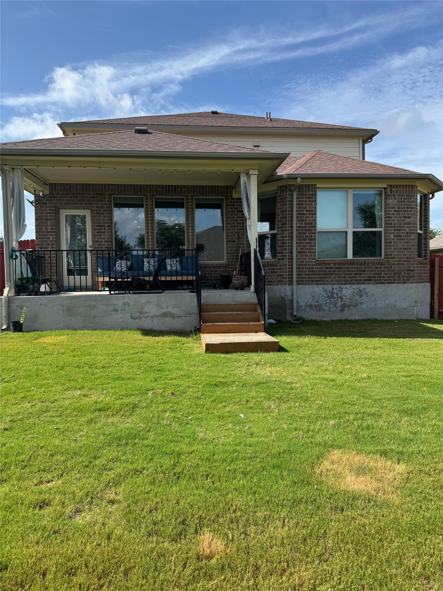 main property photo 25