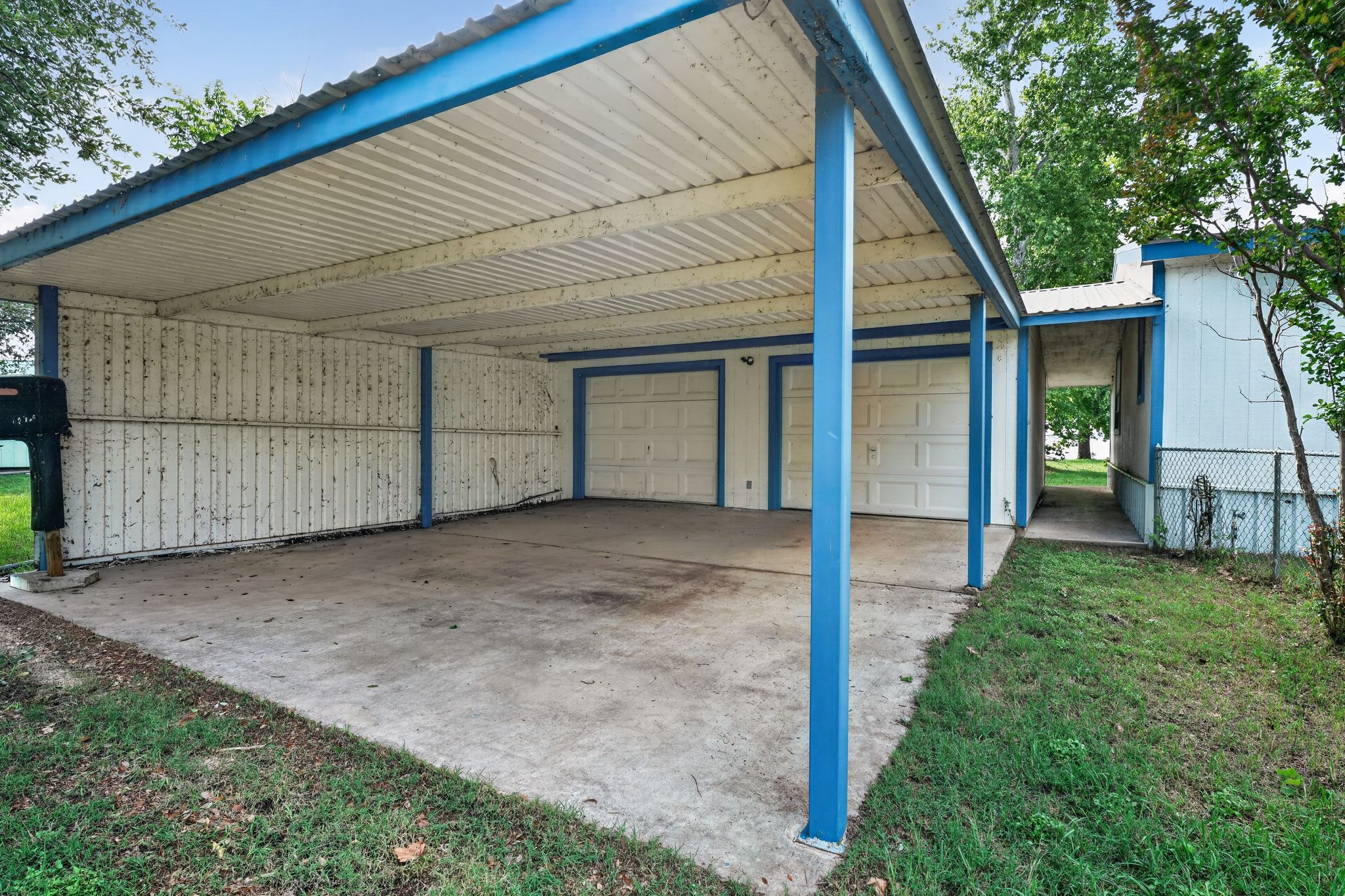 main property photo 31