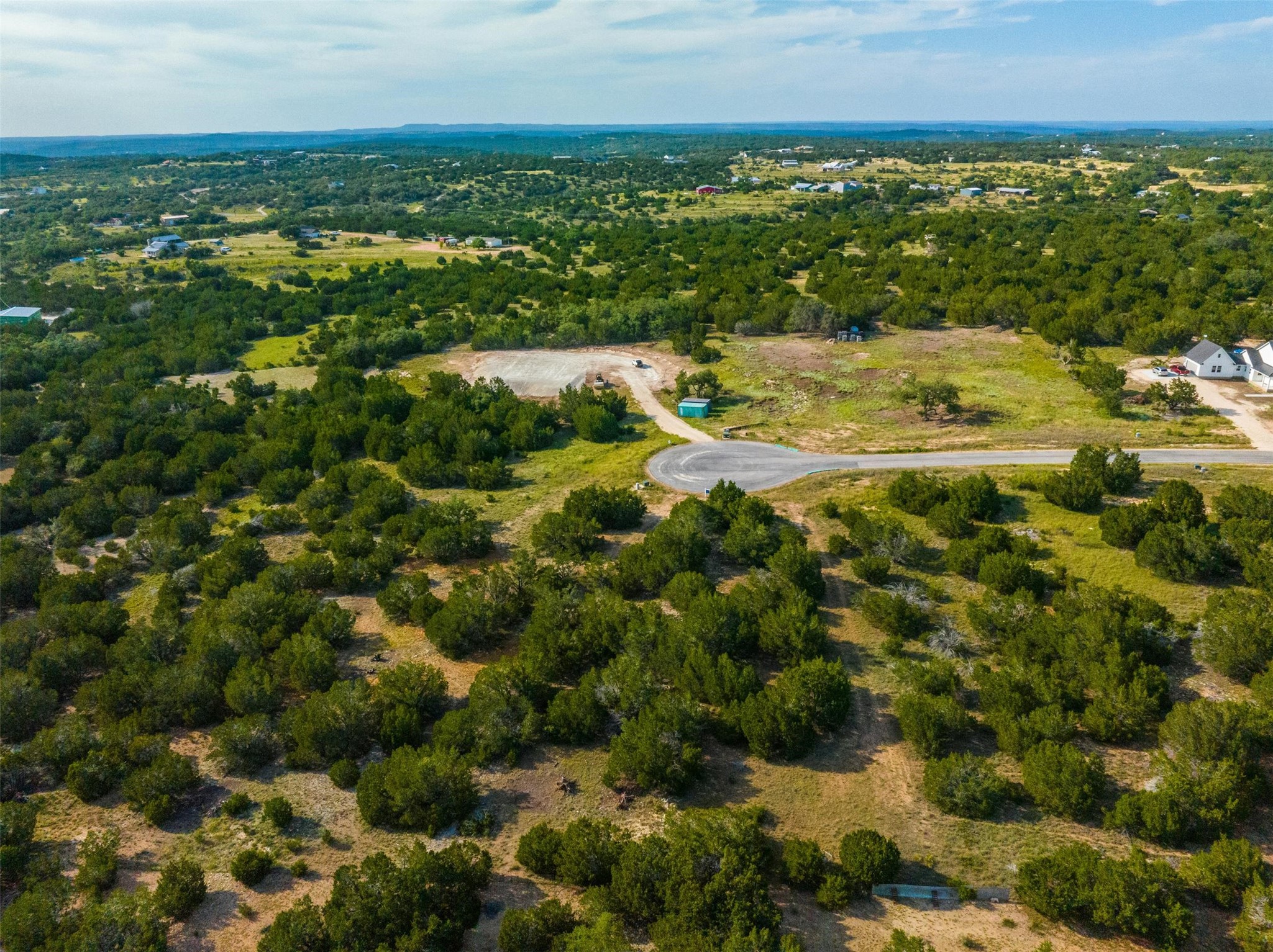 main property photo 16