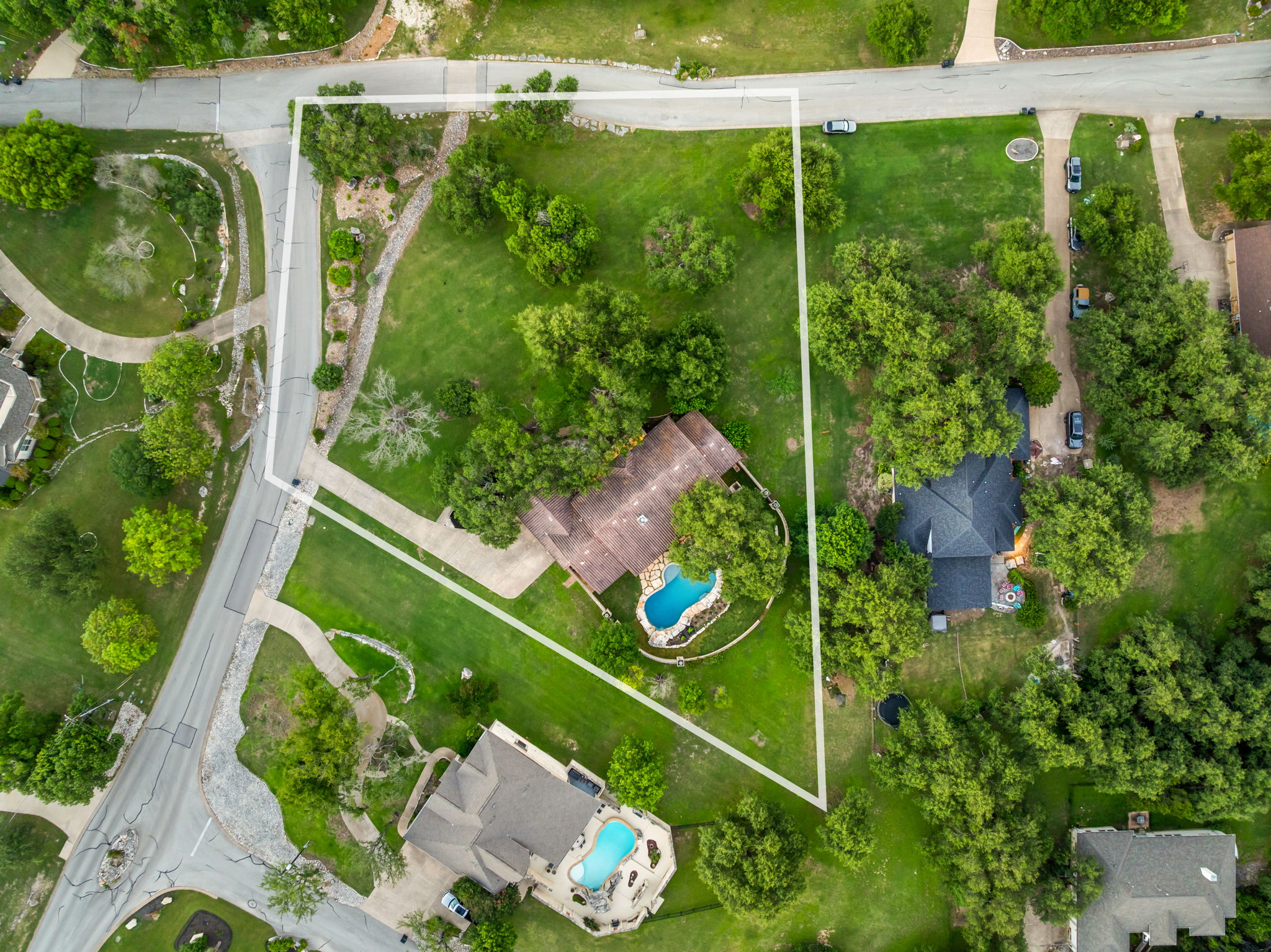 main property photo 5