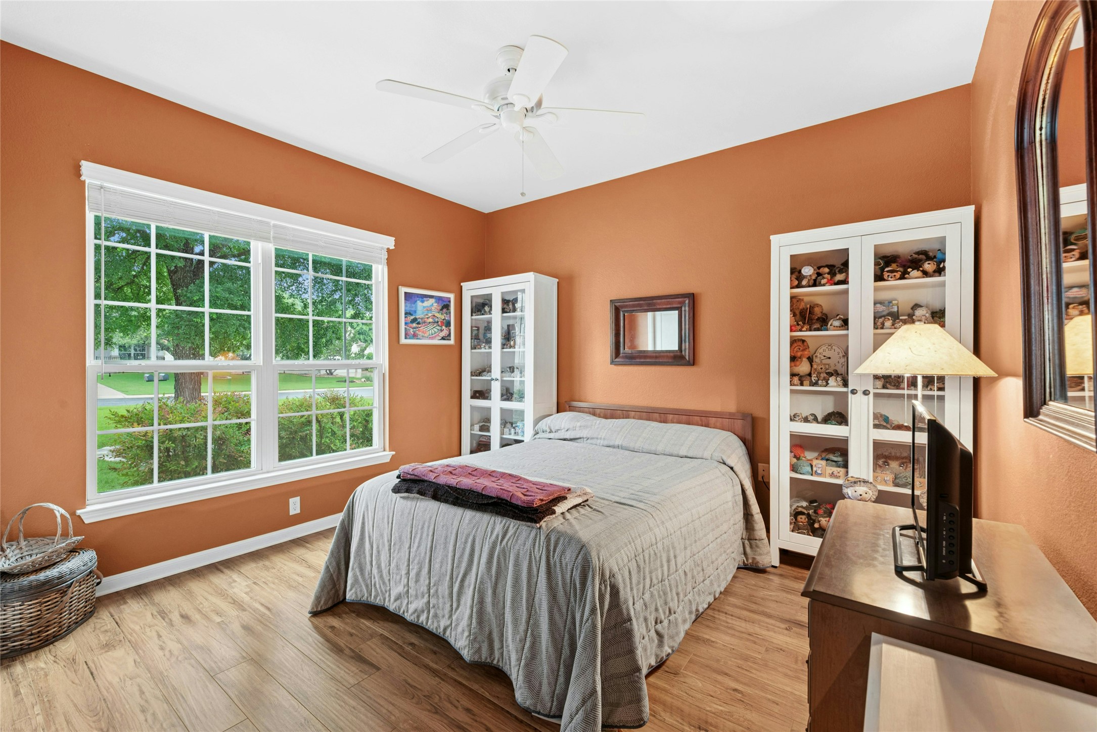 main property photo 20