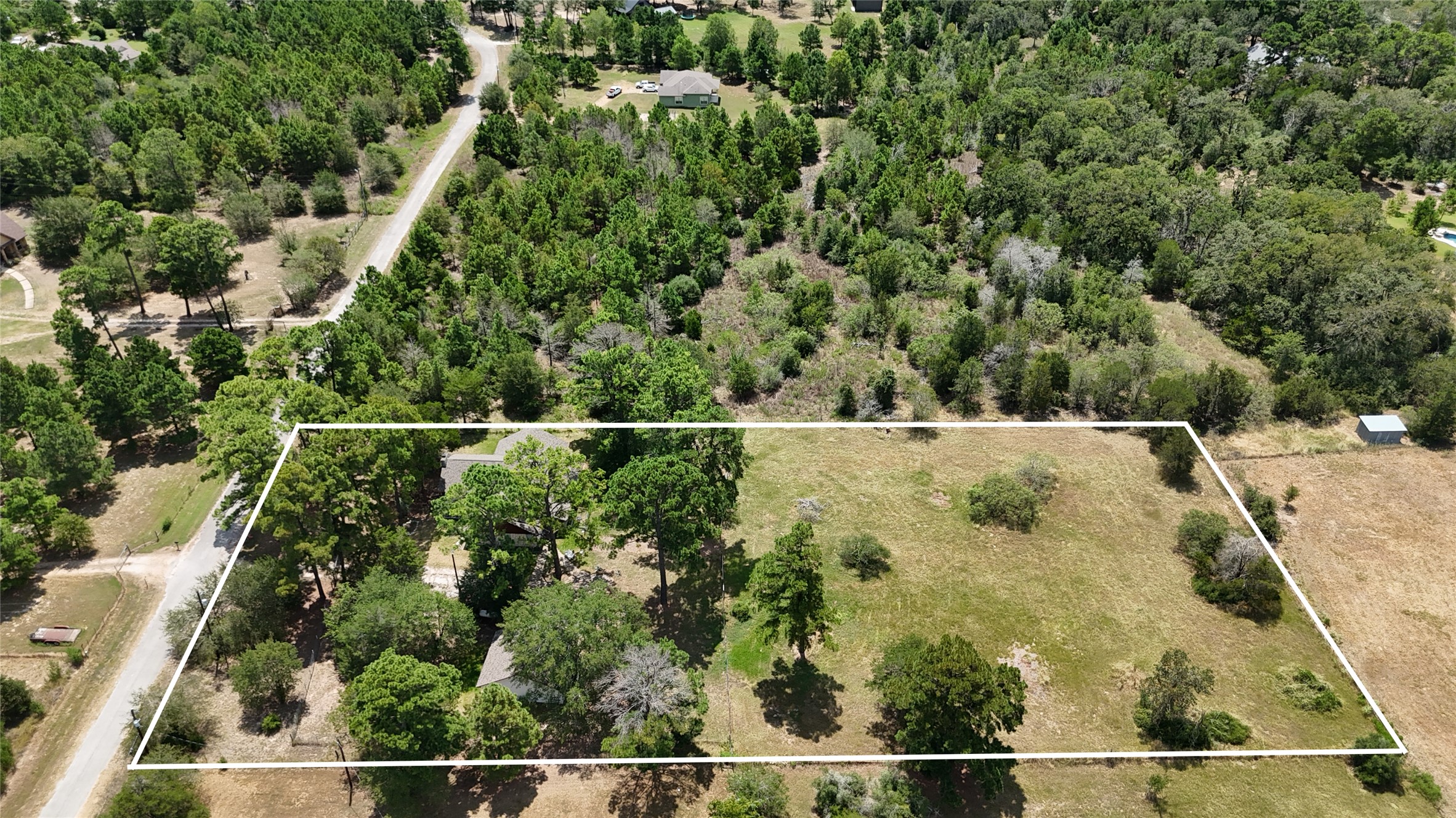 main property photo 33