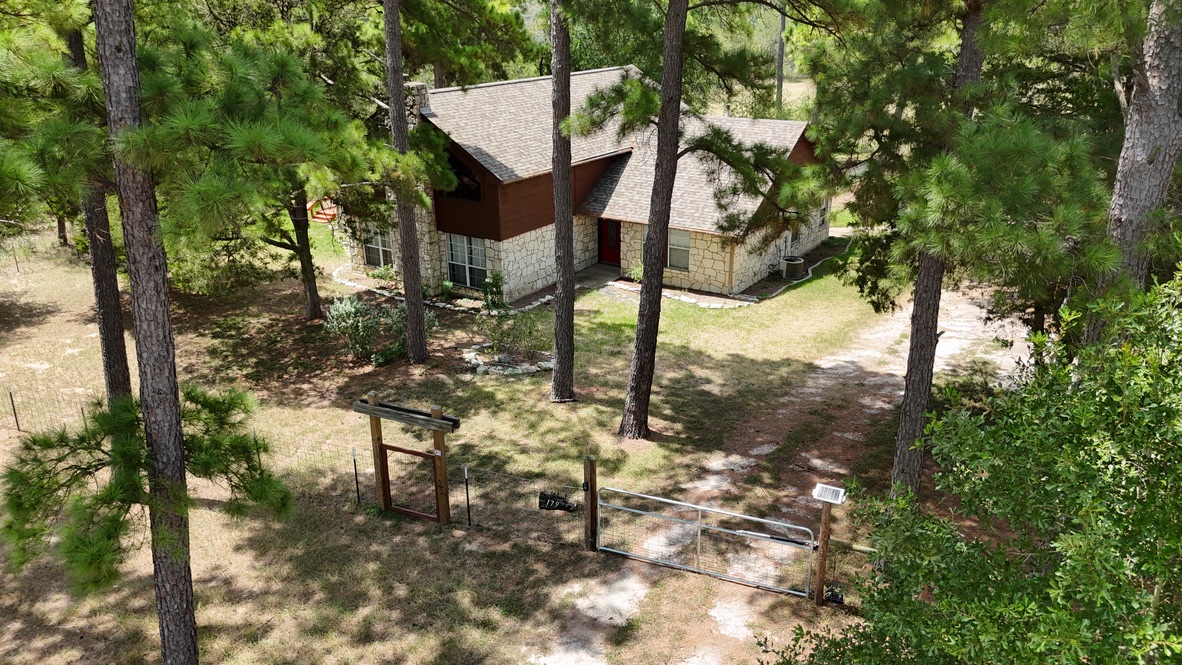 main property photo 37