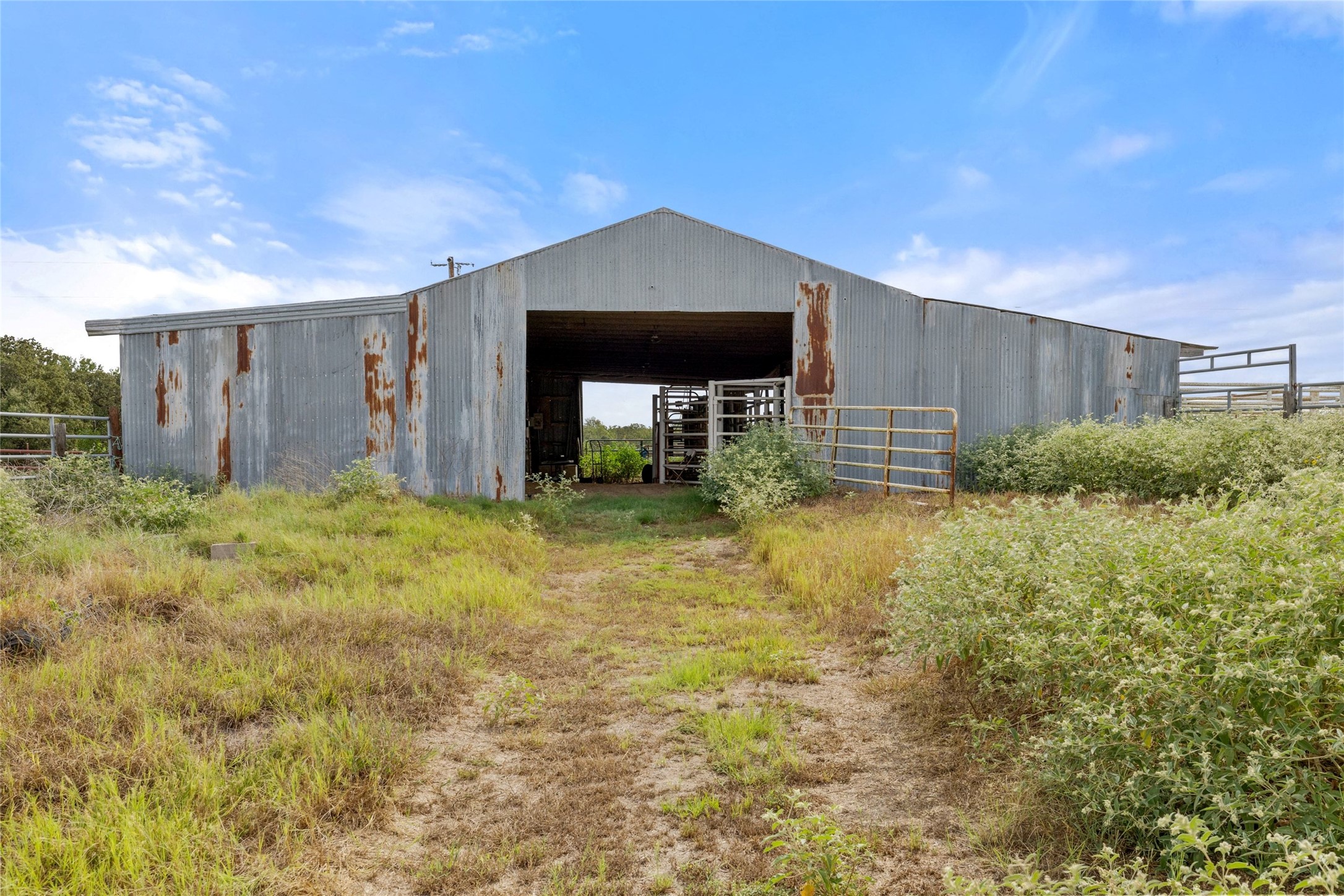 main property photo 19