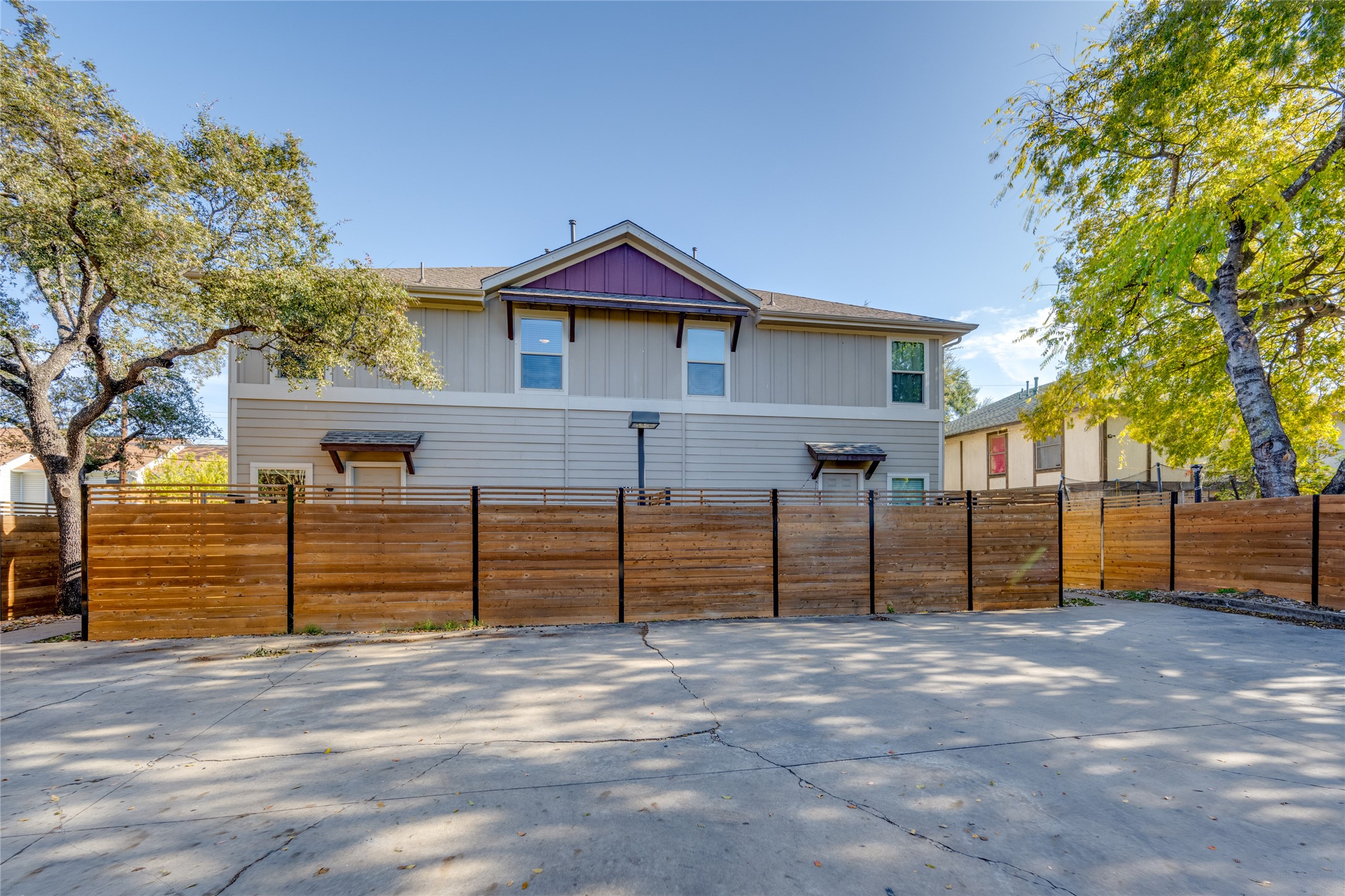 main property photo 23