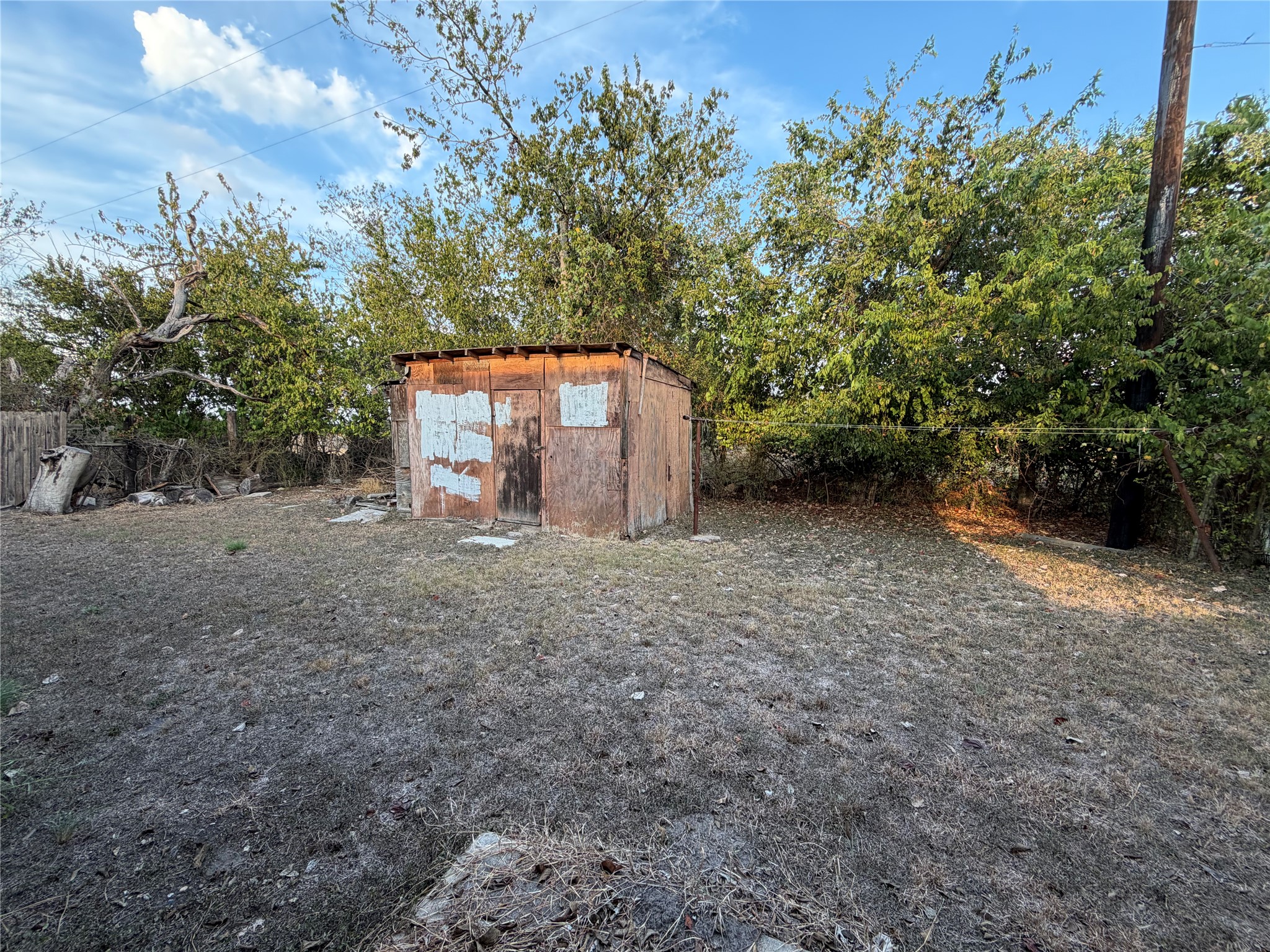 main property photo 11